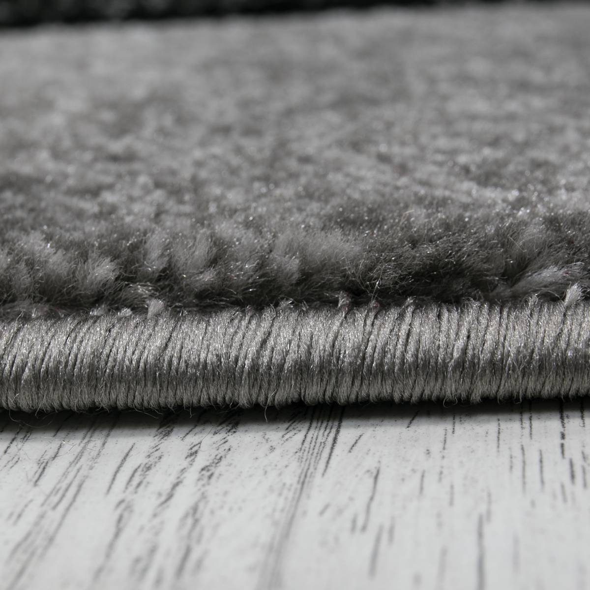 Vimoda Designteppich Wohnzimmer Kariert mit Farbverlauf und Konturenschnitt Grau & Braun, Rechteckig, Höhe: 12 mm, Hochwertiger, karierter Wohnzimmerteppich mit definiertem Schnitt