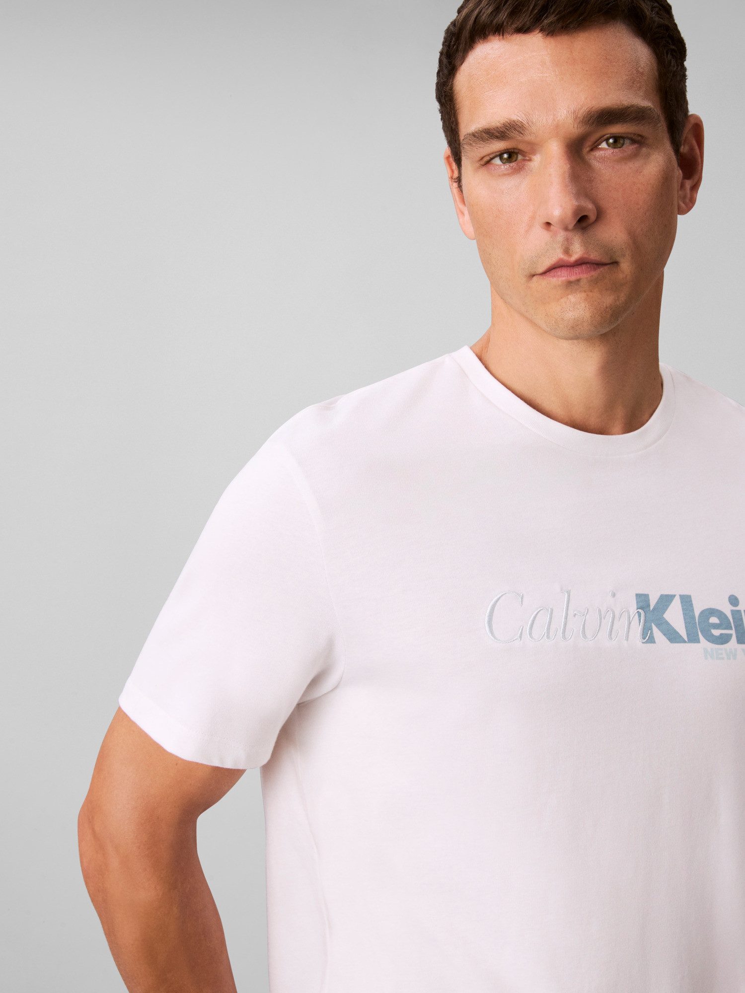 Calvin Klein Jeans T-Shirt SS 20S EU CALVIN CURSIVE GRAPHIC Mit Rundhalsausschnitt, regular fit – Bild 4 von 5