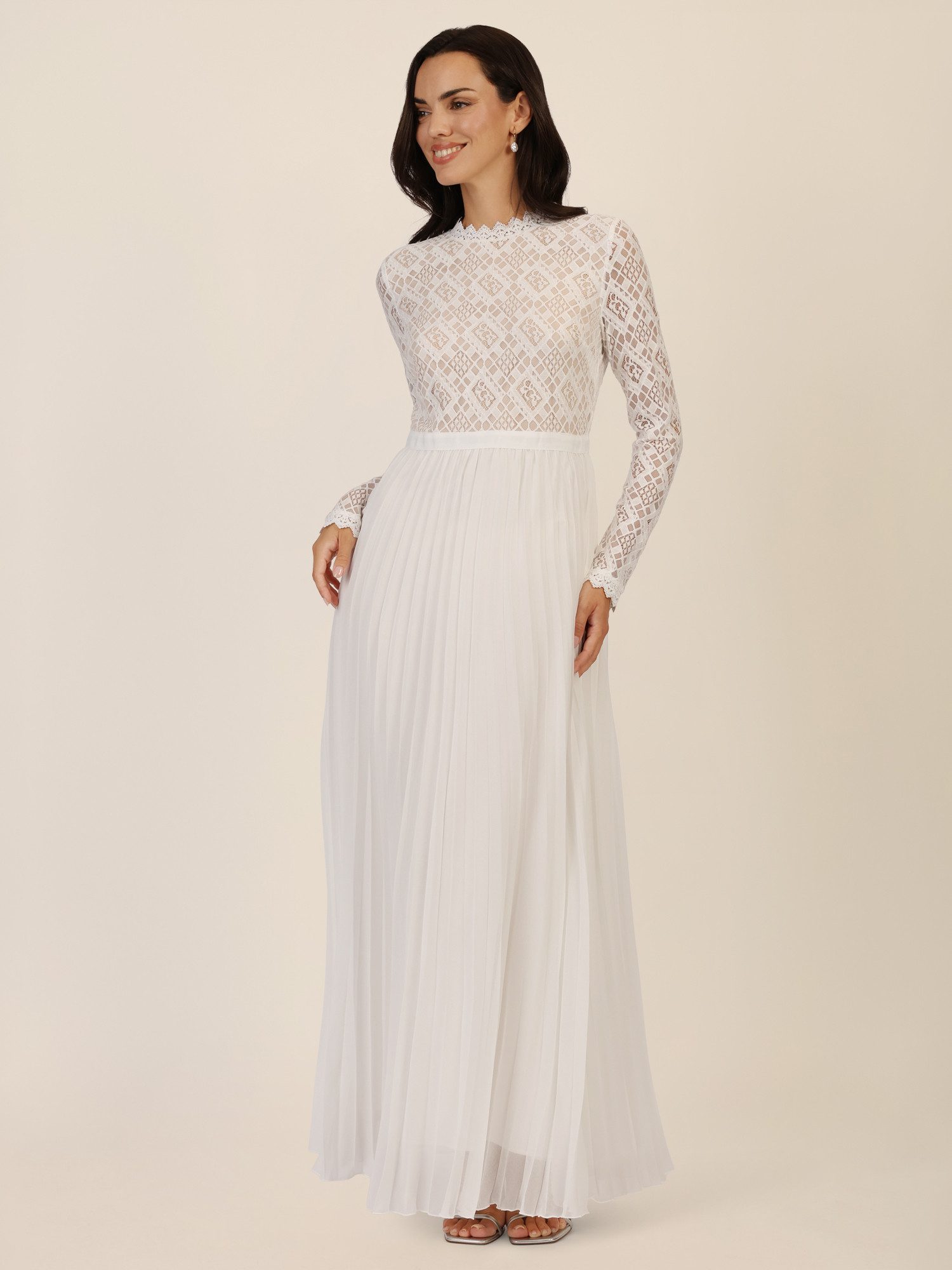 Apart Abendkleid mit Plisseerock
