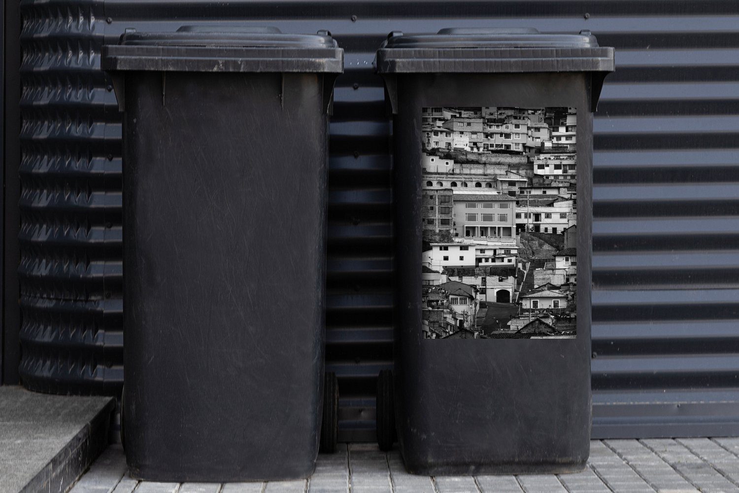 Schwarz Sticker, Ecuador Weiß Haus - Mülltonne, MuchoWow Abfalbehälter St), Mülleimer-aufkleber, - - Wandsticker Container, (1