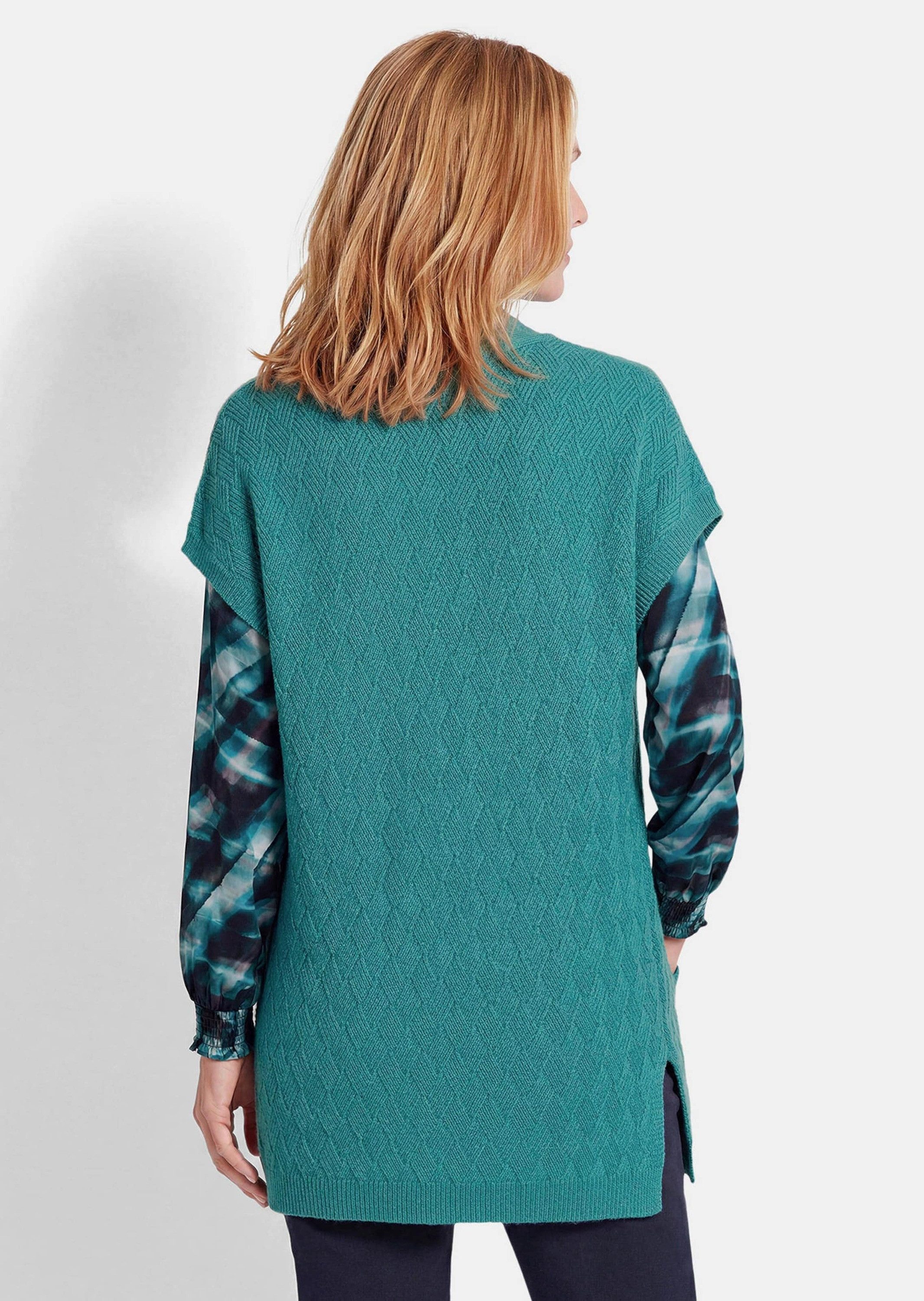 GOLDNER Strickweste Strickweste mit Rautenmuster Ärmellose Longweste aus Merino mit V-Ausschnitt und Knopfleiste