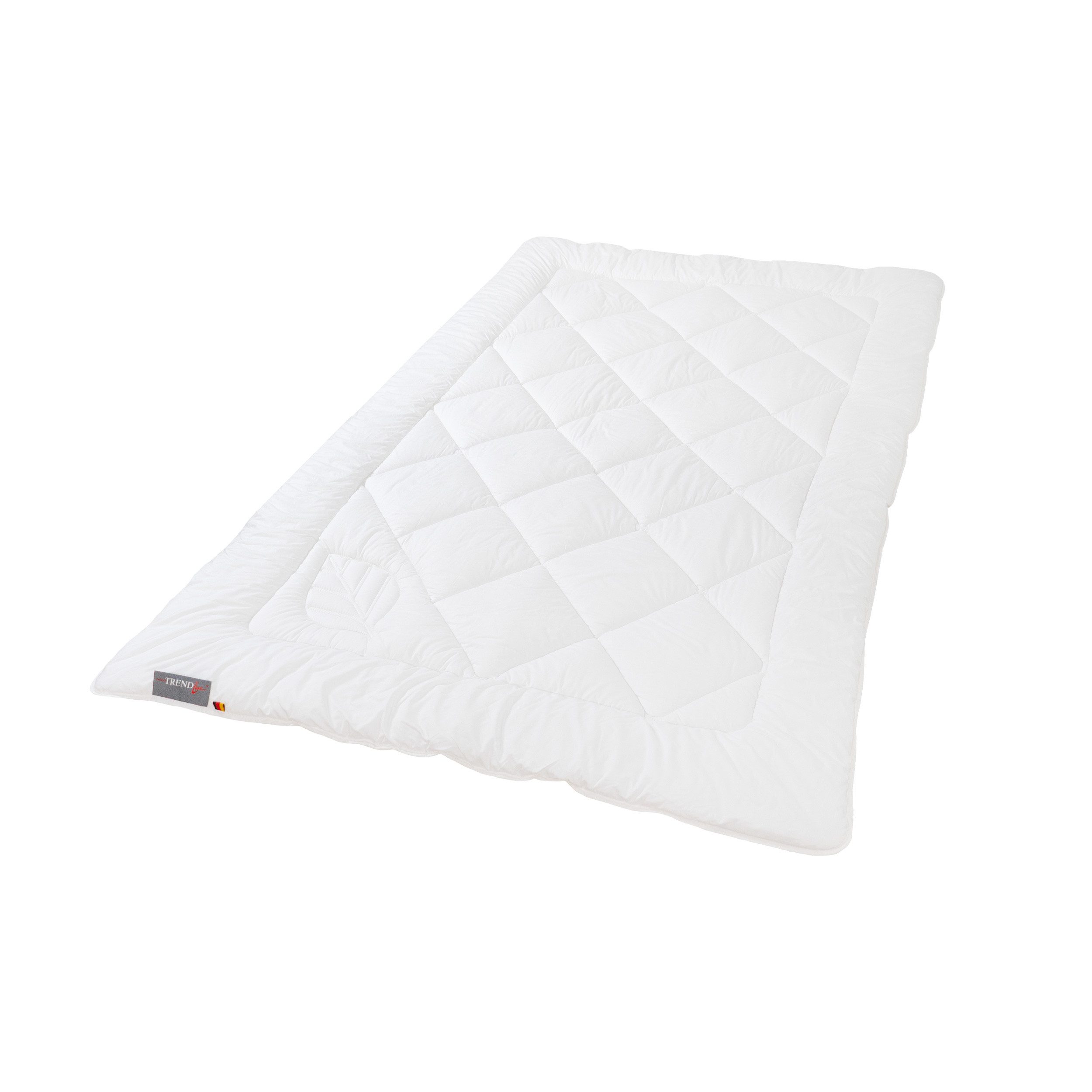 Badenia Trendline Microfaserbettdecke Exclusiv, Füllung: 80 % Polyester-Hohlfaser und 20 % Lyocell, Bezug: 50 % Baumwolle und 50 % Lyocell, Maximum an Volumen, Anschmiegsambarkeit und Feuchtigkeitsmanagement