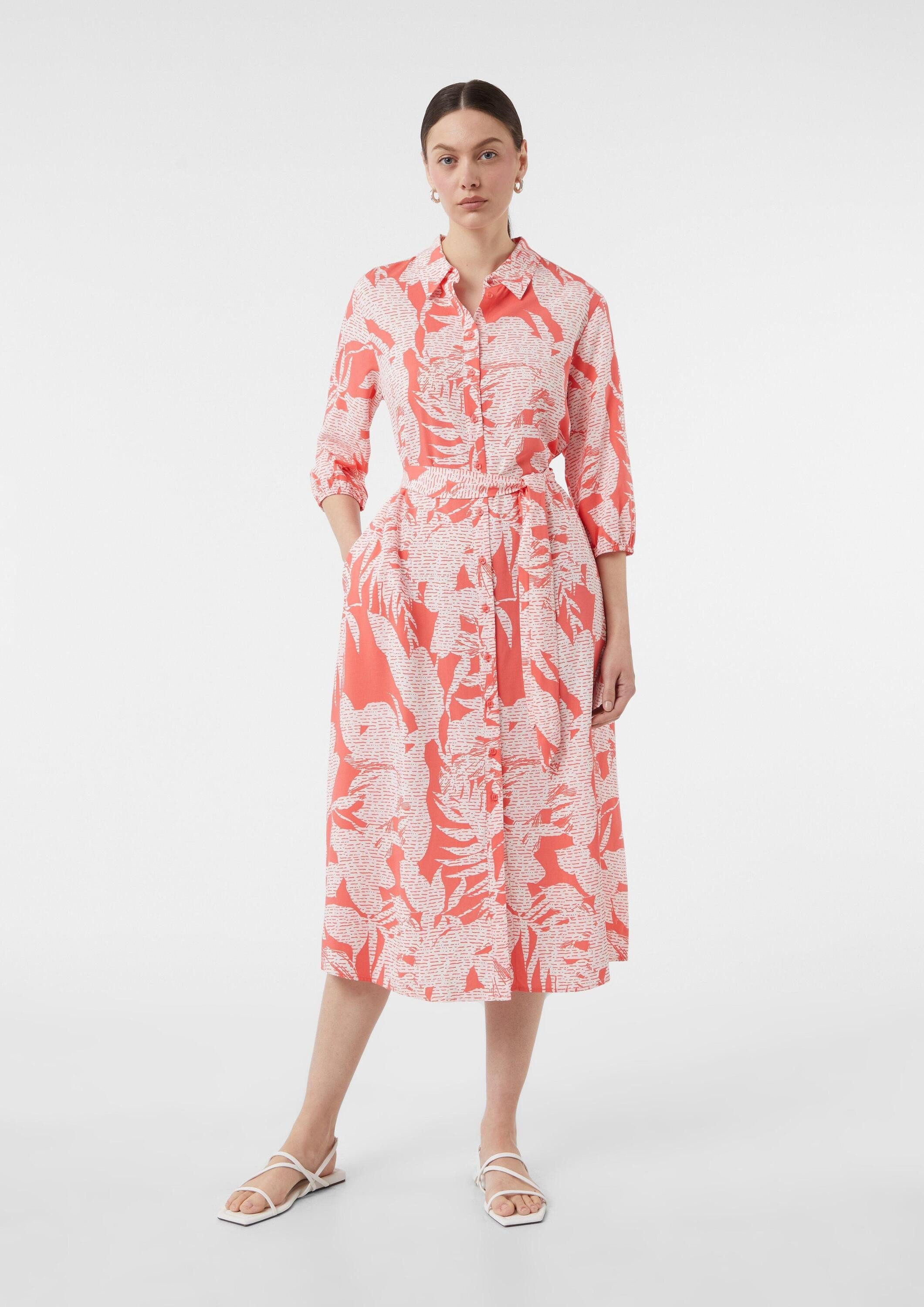 comma Midikleid Kleid Midikleid aus Viskose mit All-over-Print und 3/4-Ärmeln