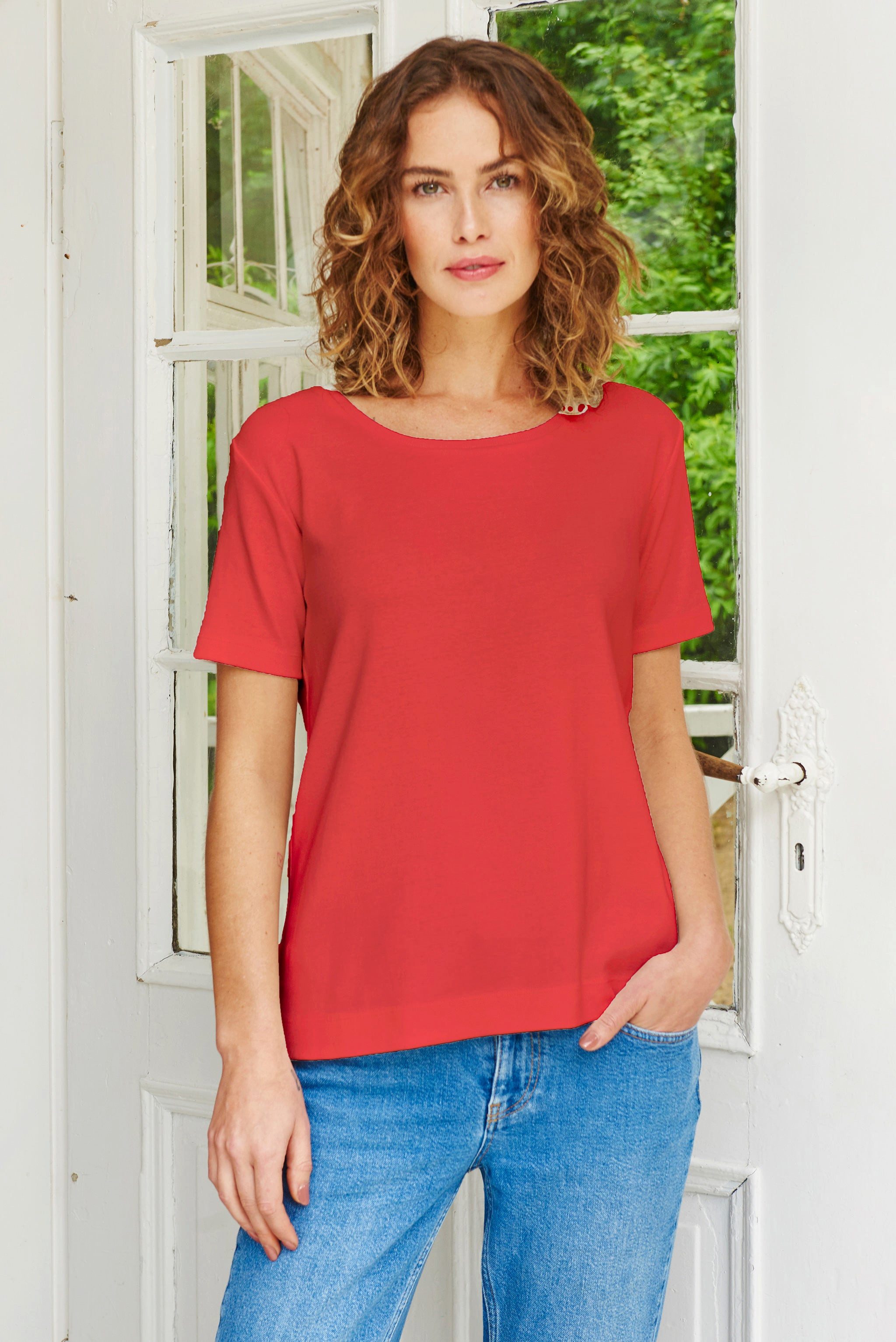 Himalaya Clothing Kurzarmshirt Basic T-Shirt Damen "Alma" mit Rundhalsausschnitt aus Bio-Baumwolle Vielseitiges Shirt mit hohem Tragekomfort – Bild 3 von 3