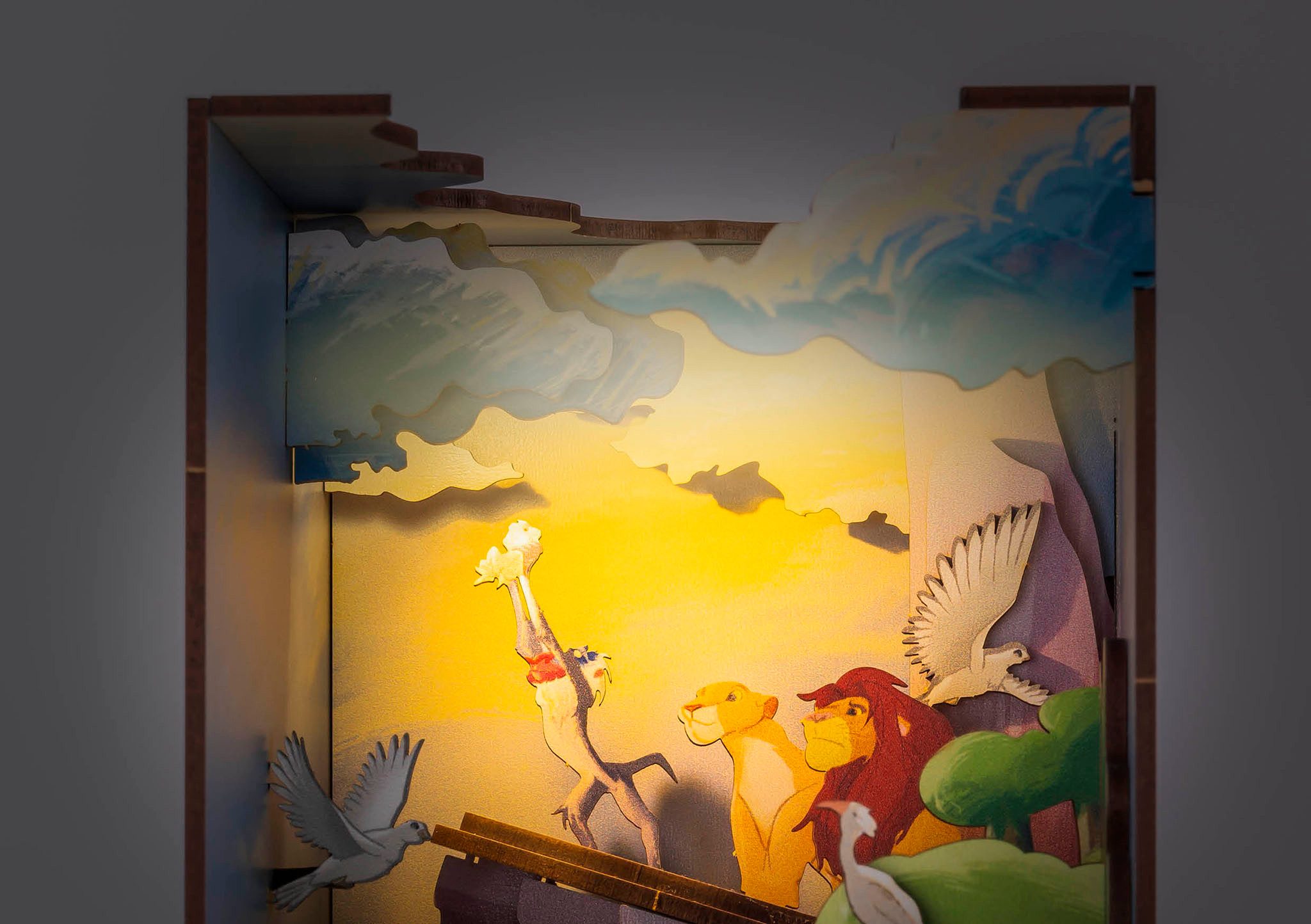 Revell® 3D-Puzzle Book Nook, Tiny Adventures Disney König der Löwen, 82 Puzzleteile, Buchstütze; mit LED-Beleuchtung