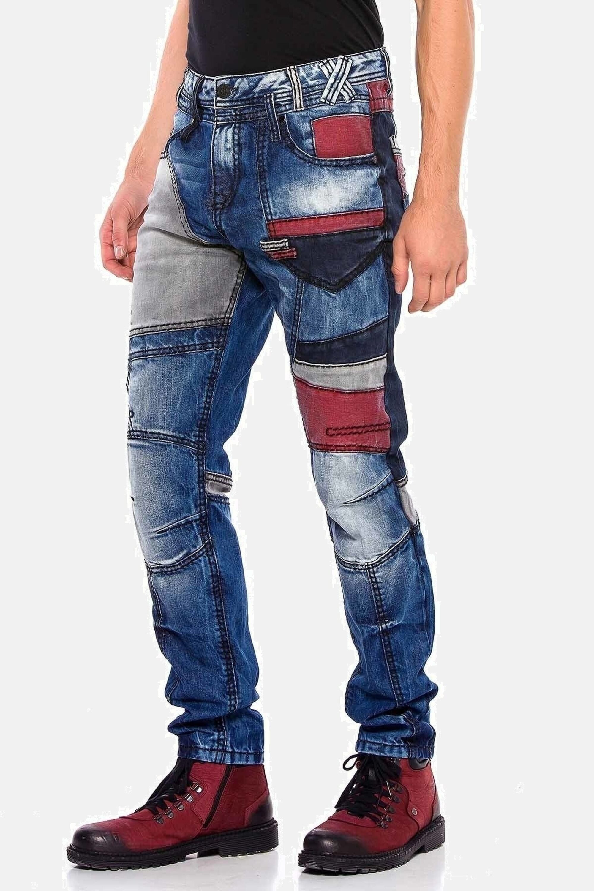 Cipo & Baxx Regular-fit-Jeans Jeans im extravaganten Design, CD574