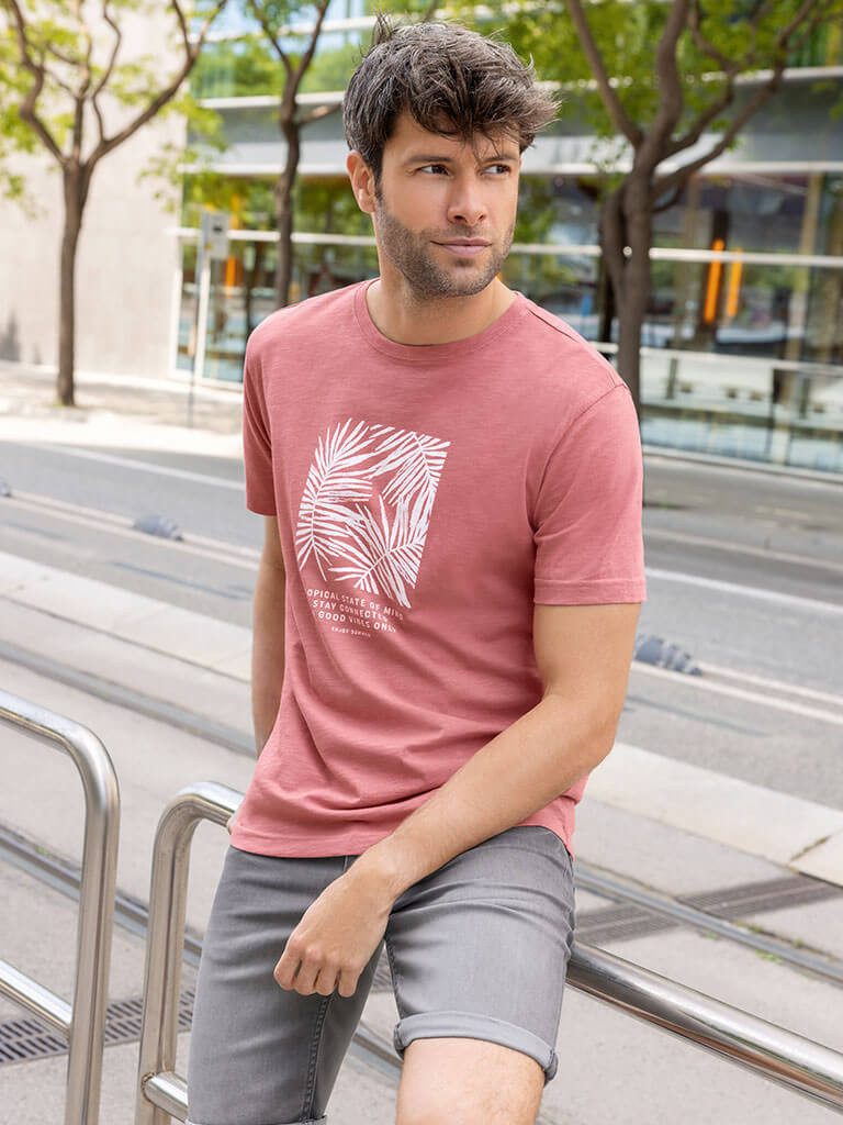 Blue Seven T-Shirt 302846 Herren T-Shirt mit modischen Frontprint - Kurzarm-Shirt aus Baumwolle