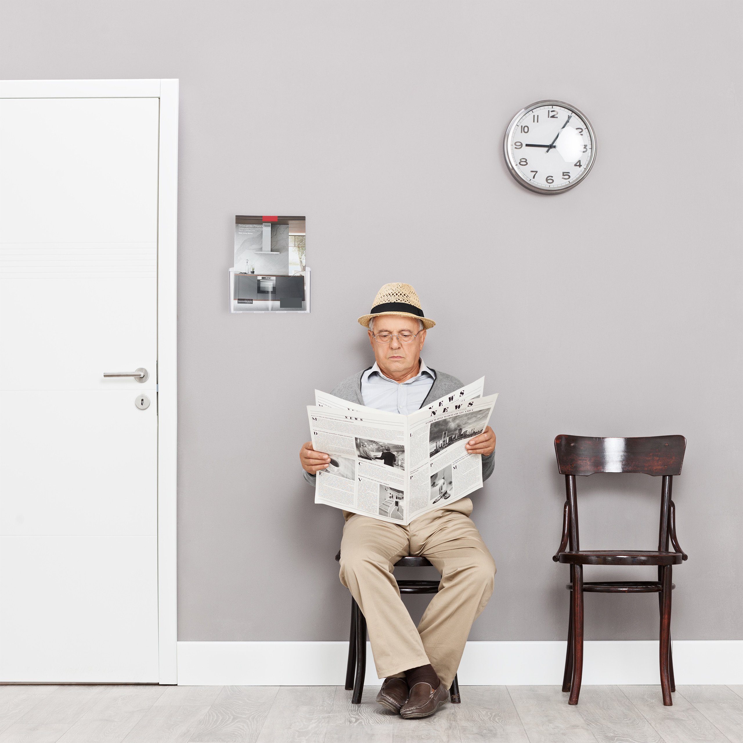 relaxdays Zeitungsständer Prospekthalter A4 / DIN günstig online kaufen