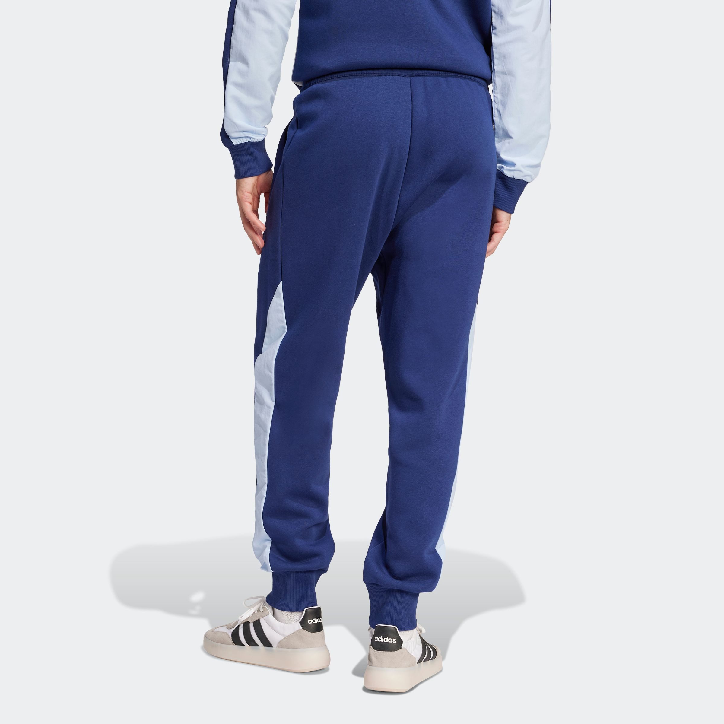 adidas Sportswear Sporthose SEASONAL ESSENTIALS COLORBLOCK mit Retro Style, kontrastierendes Design, gummiertes Logo