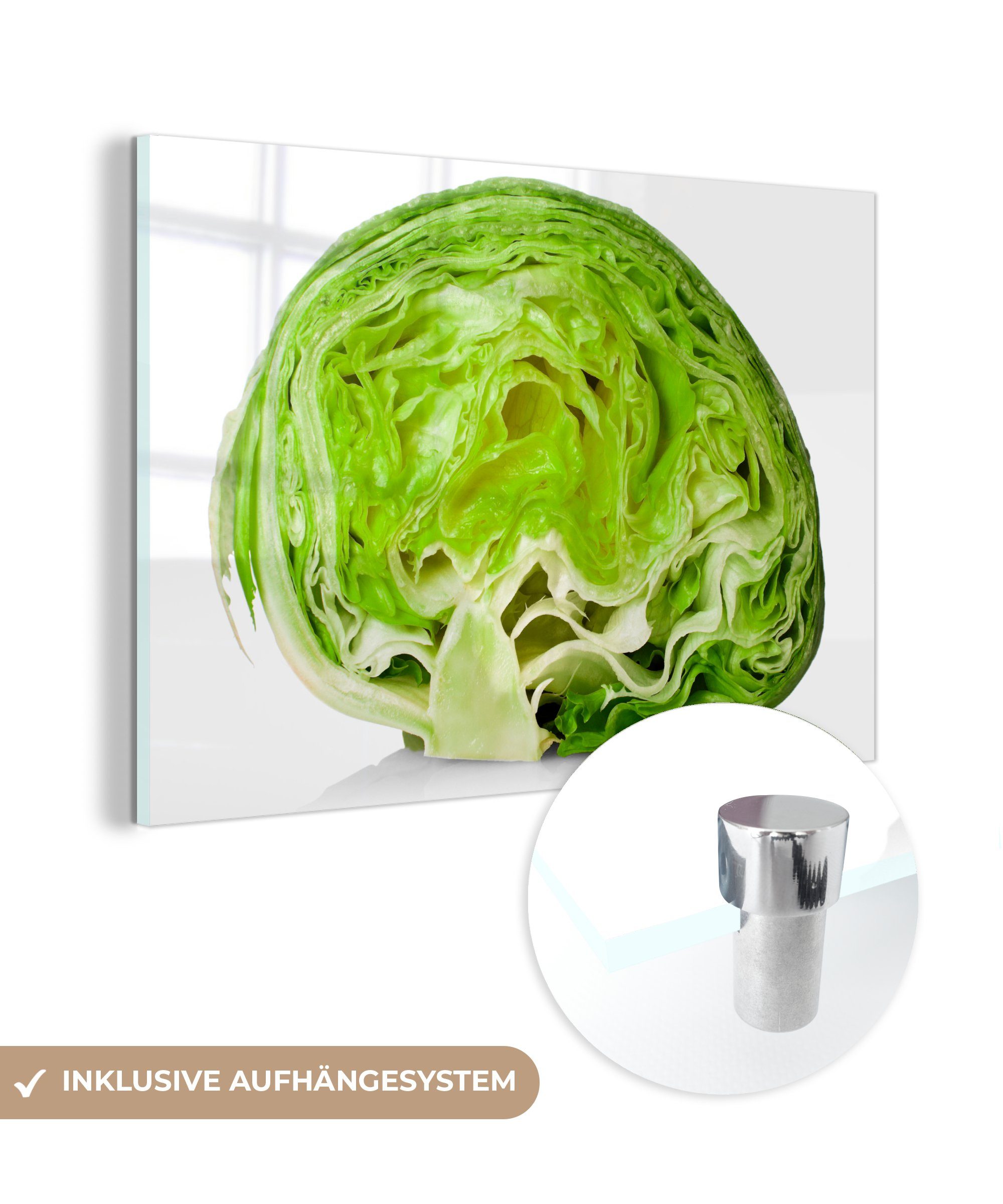 MuchoWow Acrylglasbild Querschnitt eines Eisbergsalats mit weißem Hintergrund, (1 St), Acrylglasbilder Wohnzimmer & Schlafzimmer