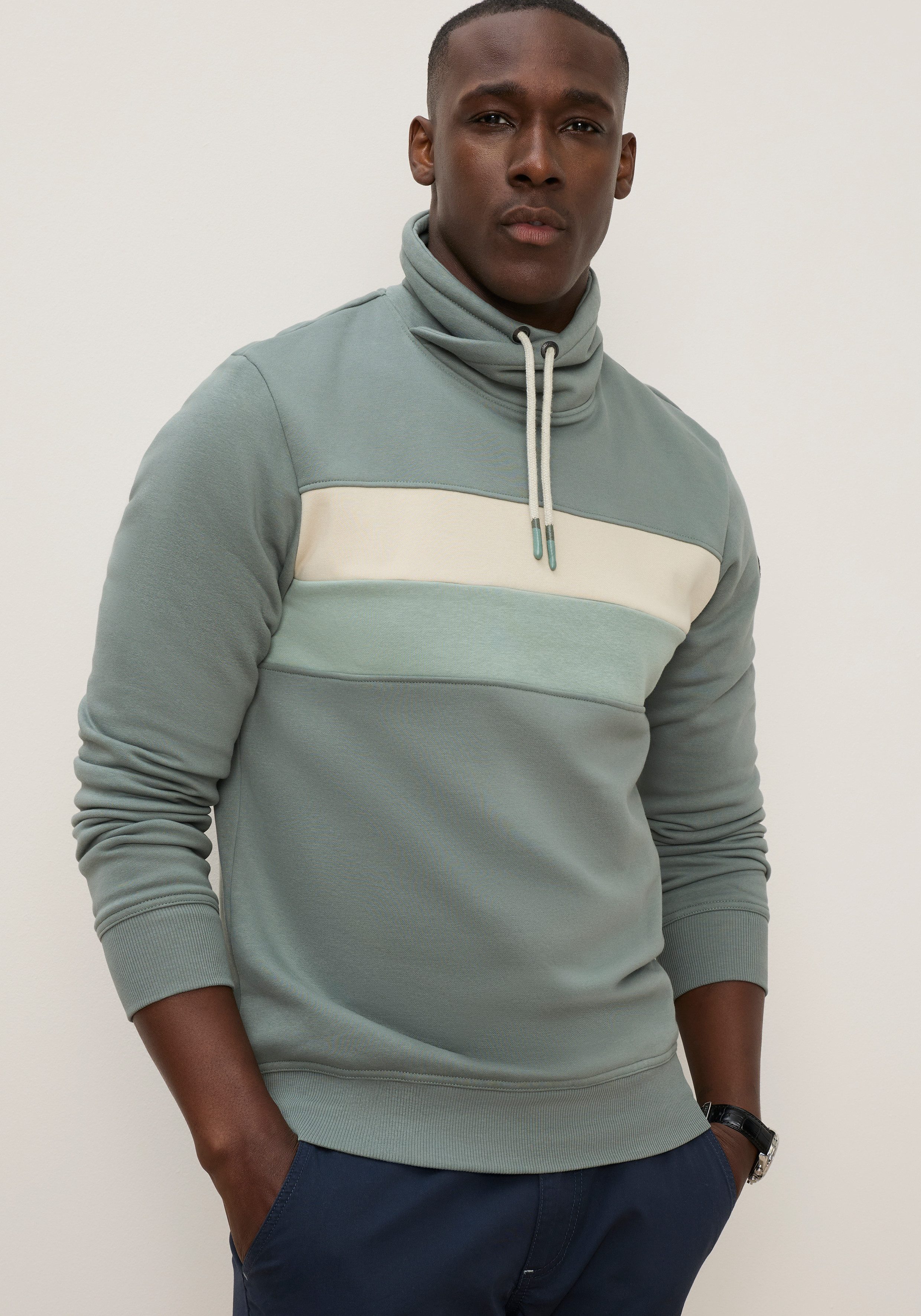 KangaROOS Sweatshirt mit hochschließendem Kragen, auch in großen Größen