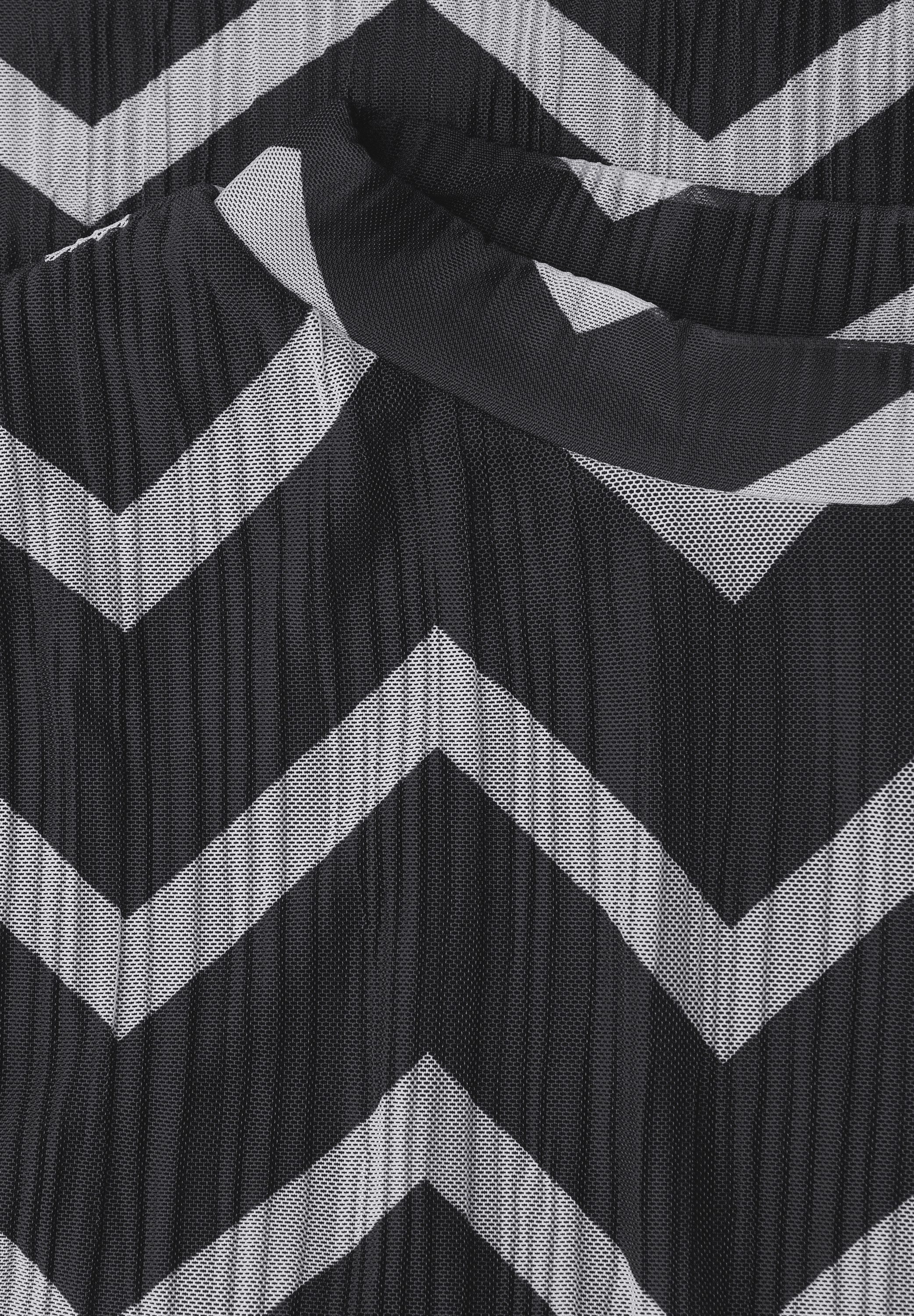 STREET ONE Midikleid mit grafischem Muster