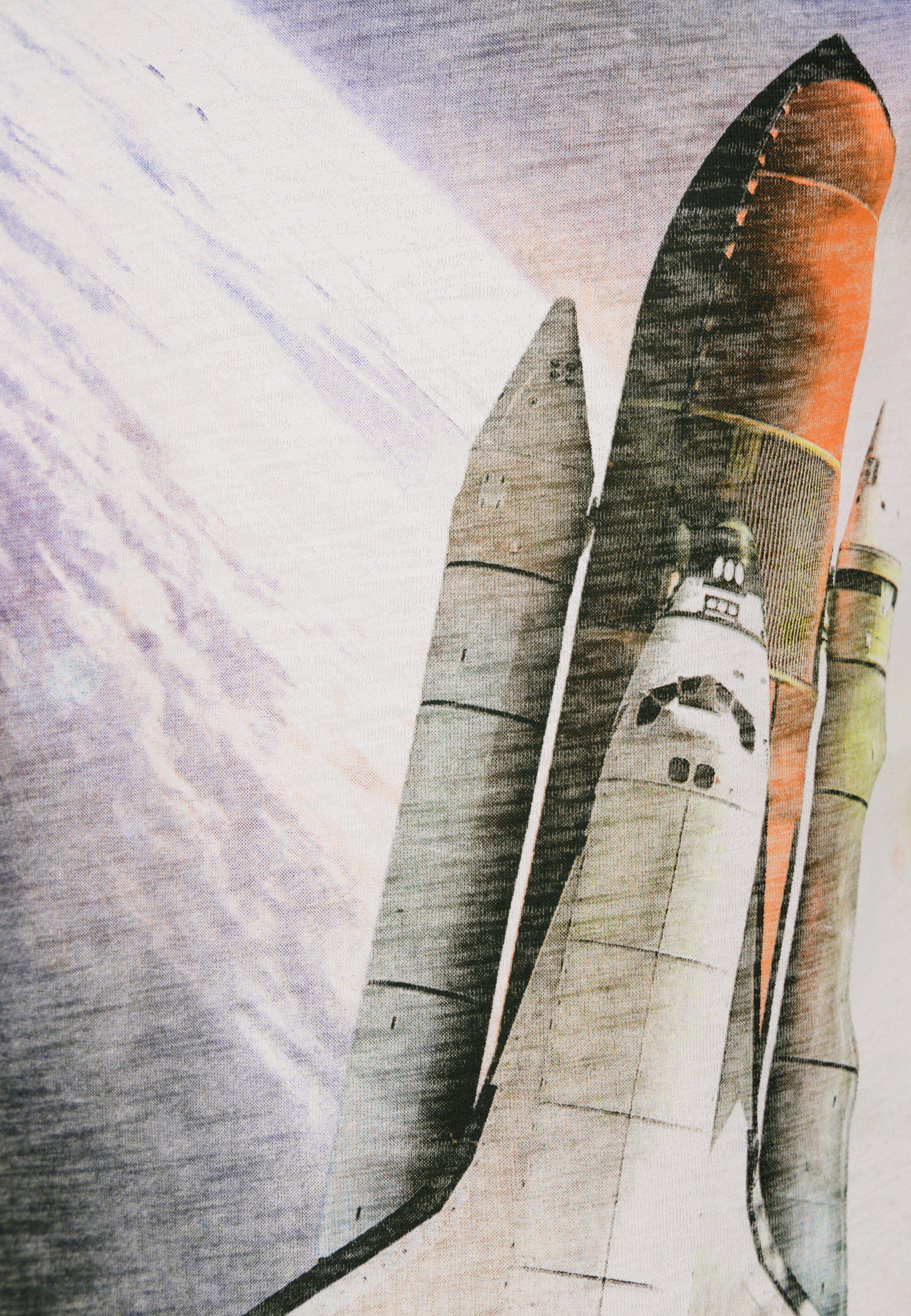 SALT Fotodruck (2-tlg) dunkelblau-rot Shuttle AND T-Shirt mit realistischem Space PEPPER