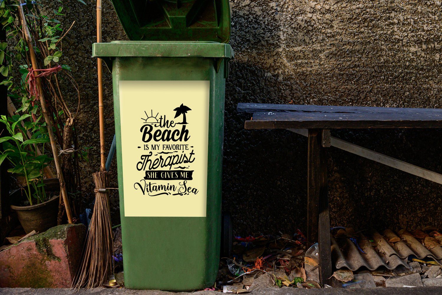 MuchoWow Wandsticker Strand St), Palme Sticker, Container, - Abfalbehälter - (1 Mülleimer-aufkleber, Zitate Mülltonne
