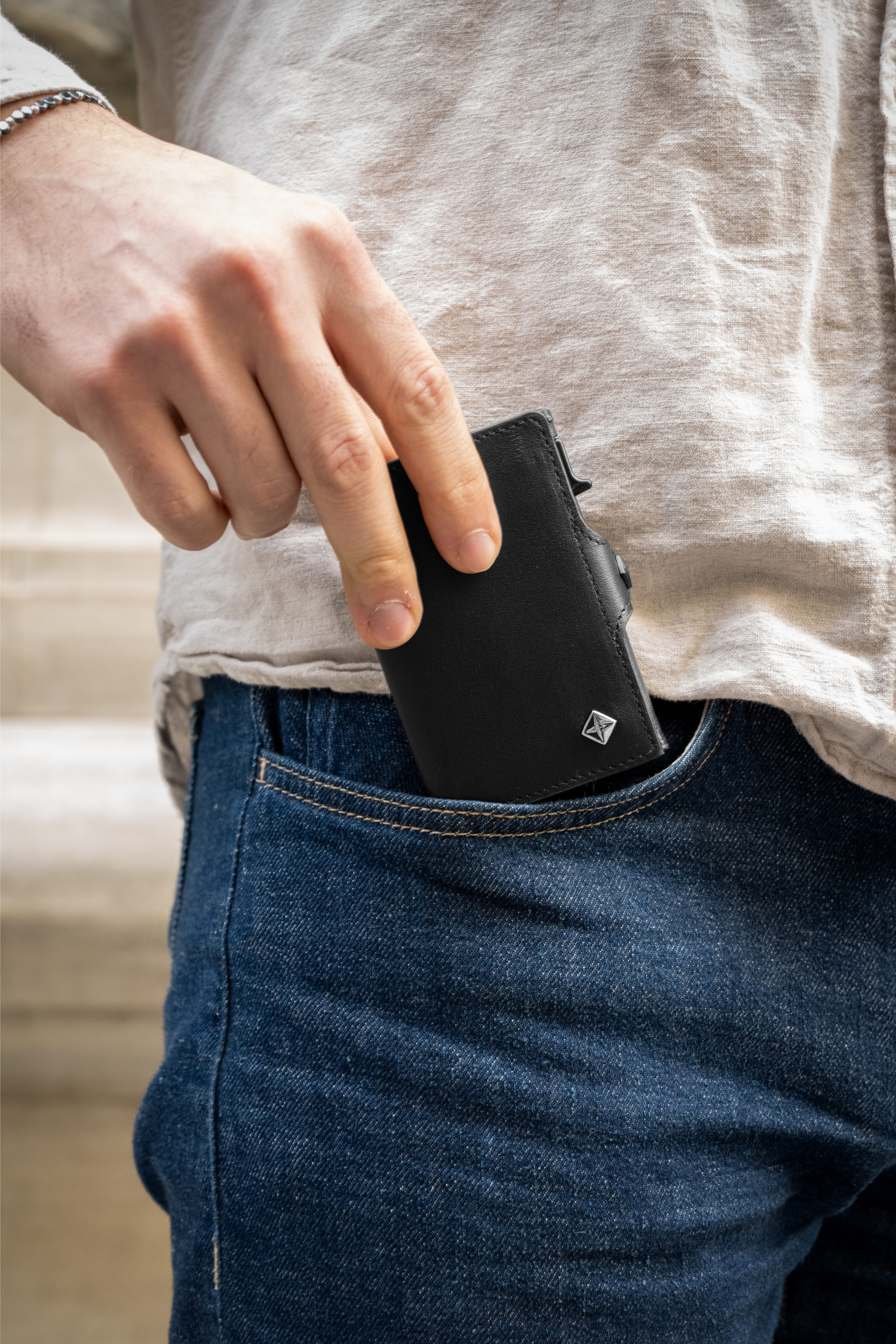 von Elbstein Hamburg Smart-Wallet 'Fiete'. Echtleder Geldbörse mit Card-Holder. Slim Wallet mit Münzfach (Designed in Hamburg, Handgefertigt, Made in Europe), K – Bild 5 von 5