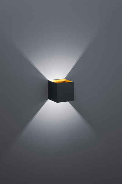 TRIO Leuchten LED Wandleuchte »Louis«, LED fest integriert, Warmweiß, schwarz mit up-and-down Beleuchtung, Innenseite goldfarbig