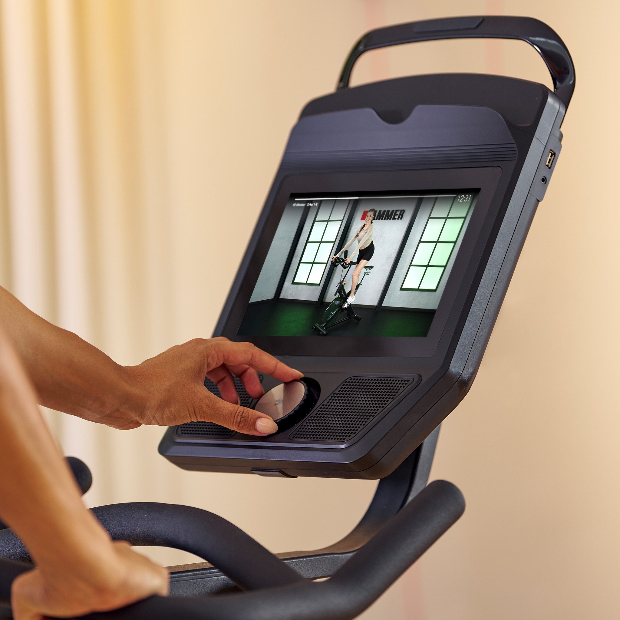Hammer Heimtrainer Speed Race SR, 20 kg Schwungmasse, Kinomap & Zwift