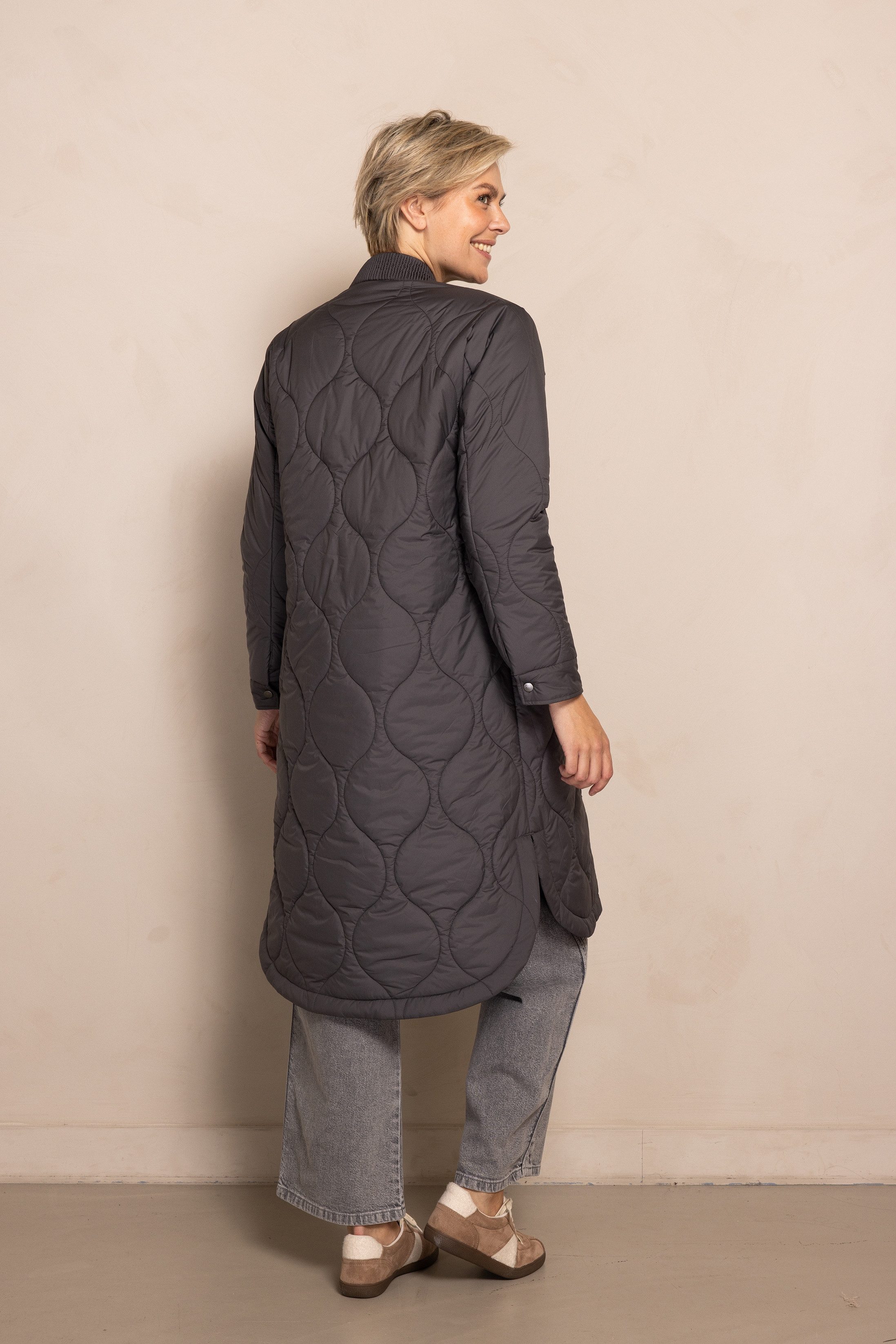 Zhrill Steppmantel ZHTARA mit leichter Steppung und Knopfleiste günstig online kaufen