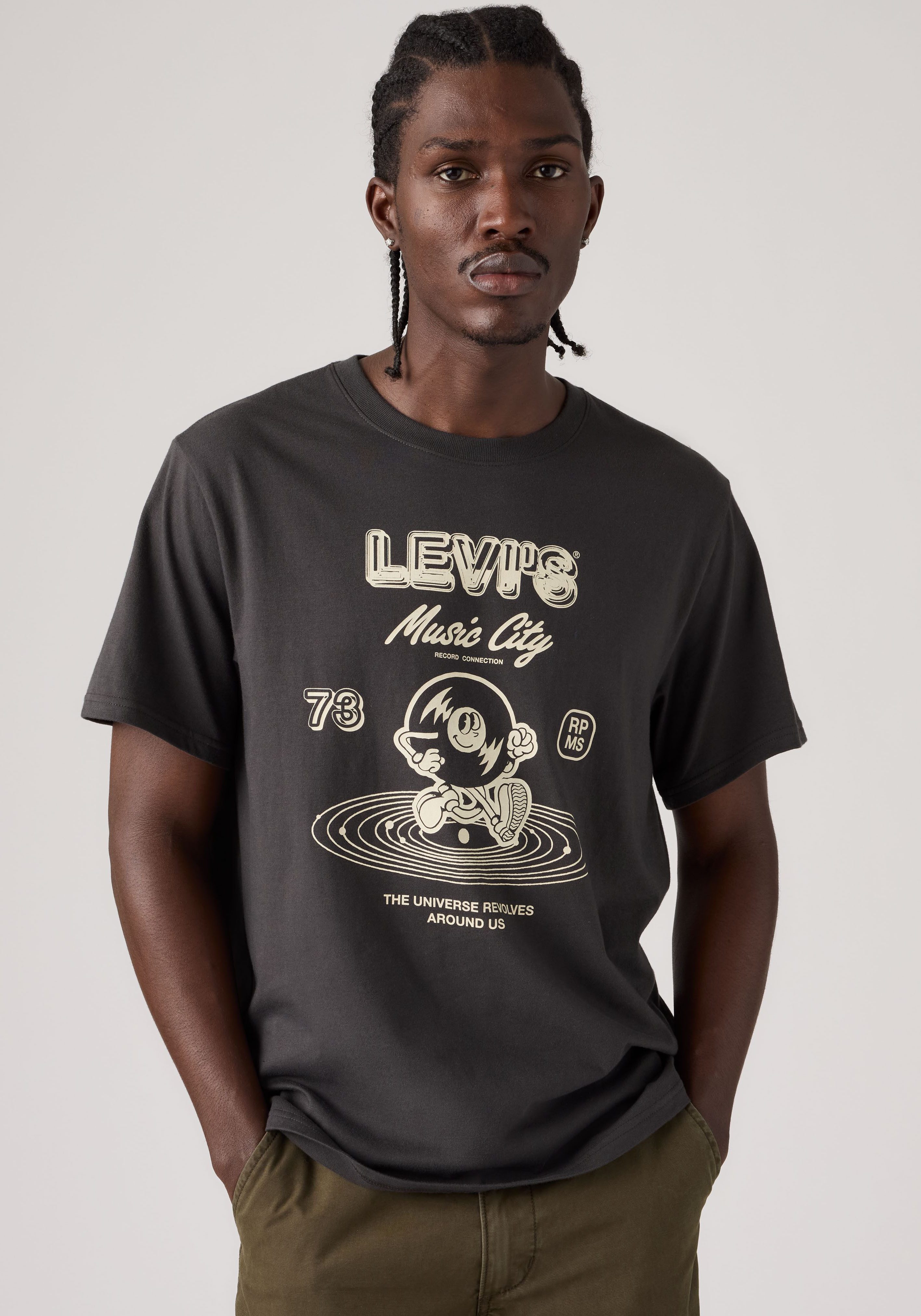 Levi's® T-Shirt SS RELAXED FIT TEE mit großem Frontprint