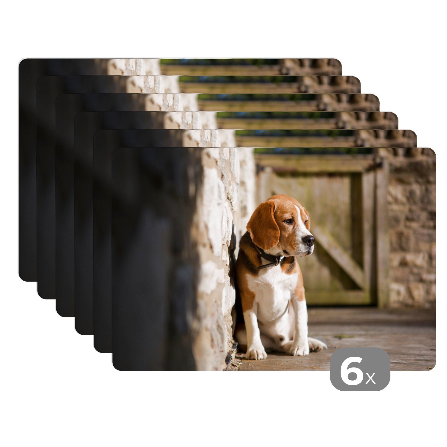Platzset, Beagle gegen eine Backsteinmauer, MuchoWow, (6-St), Platzset, Platzdecken, Platzmatte, Tischmatten, Schmutzabweisend | Tischsets
