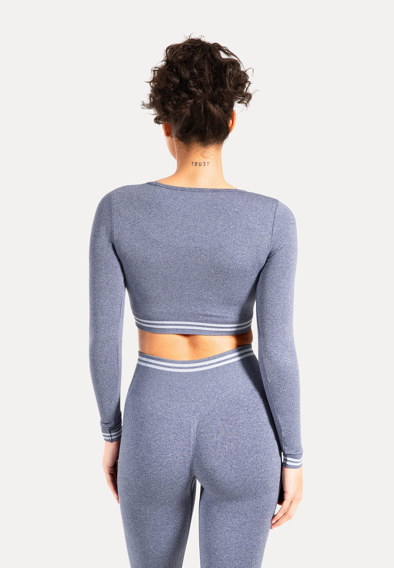 Smilodox Longsleeve Miriel, Oberteil figurbetonendes Crop Shirt Gym & Alltag Figurformend Elastisch Sicherer Halt mit Streifen an Bund und Ärmel