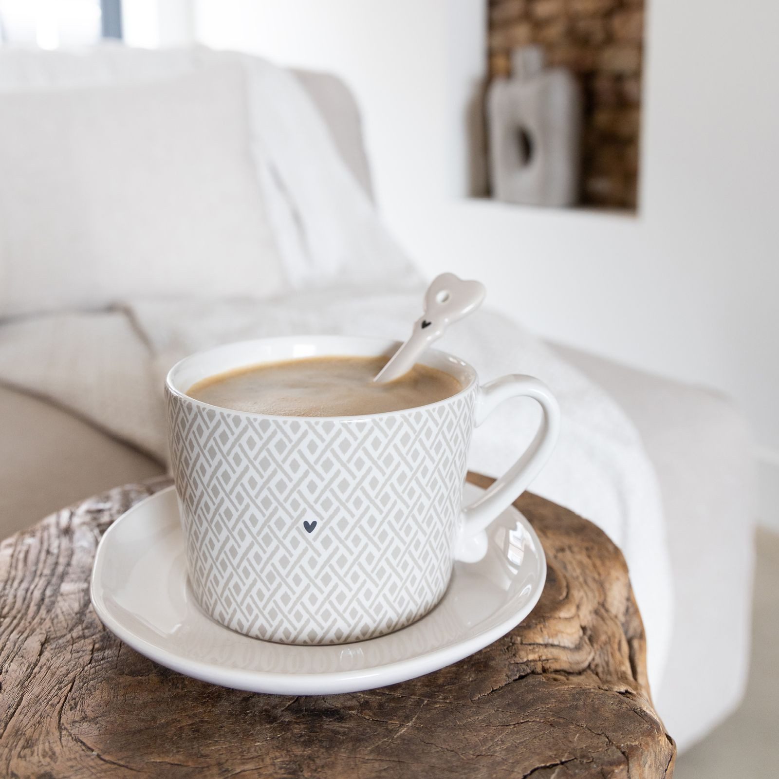 Bastion Collections Tasse Beige Titan, Keramik, Spülmaschinengeeignet, Weiß, Webmuster, H: 7cm