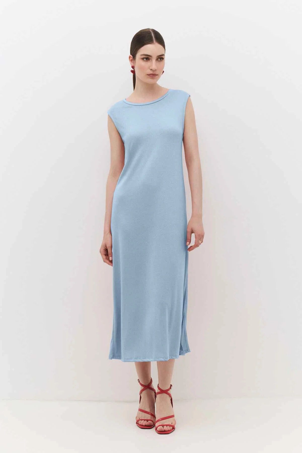 Midikleid Midikleid mit Rundhalsausschnitt