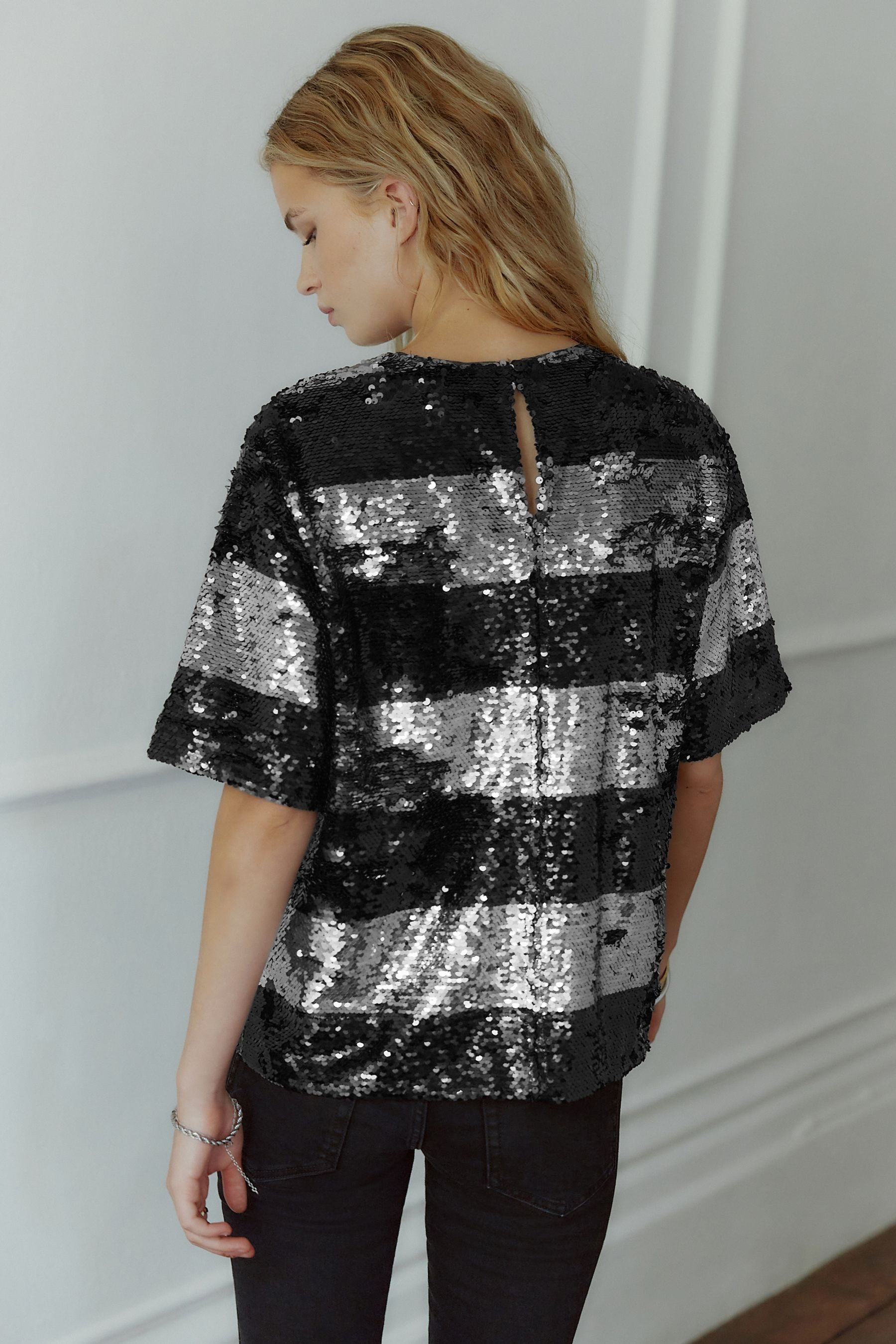 Next Paillettenshirt Gestreiftes Rundhals-T-Shirt mit Pailletten (1-tlg) günstig online kaufen