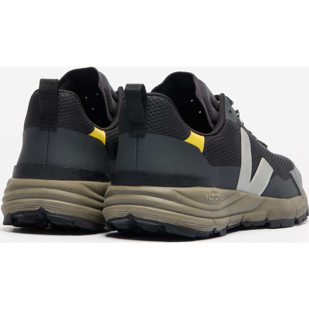 VEJA Dekkan Alveomesh Men Sneaker Nachhaltiger Herrenschuh aus recyceltem Polyester und