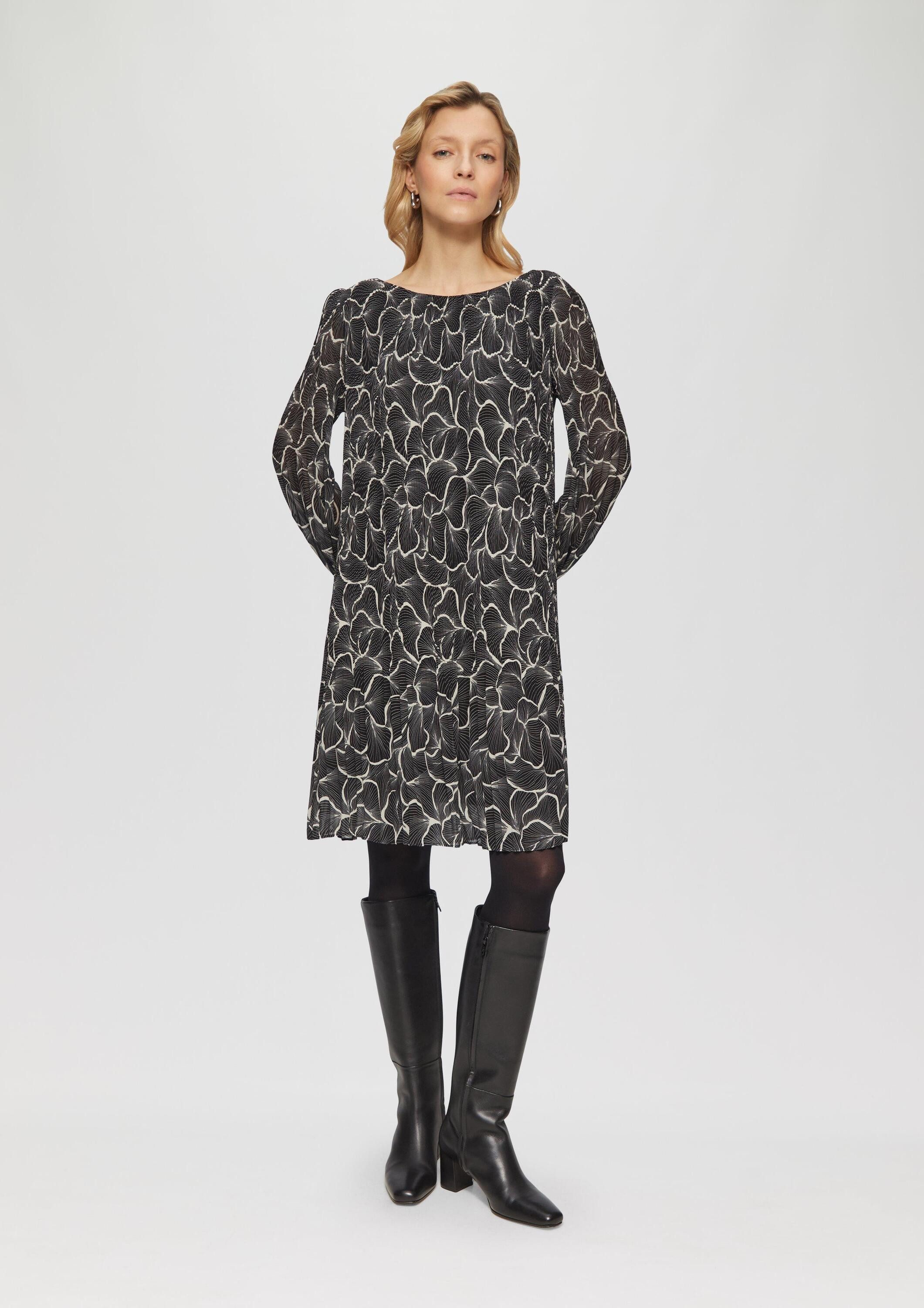 s.Oliver Minikleid Kleid Plissiertes Kleid aus Chiffon günstig online kaufen