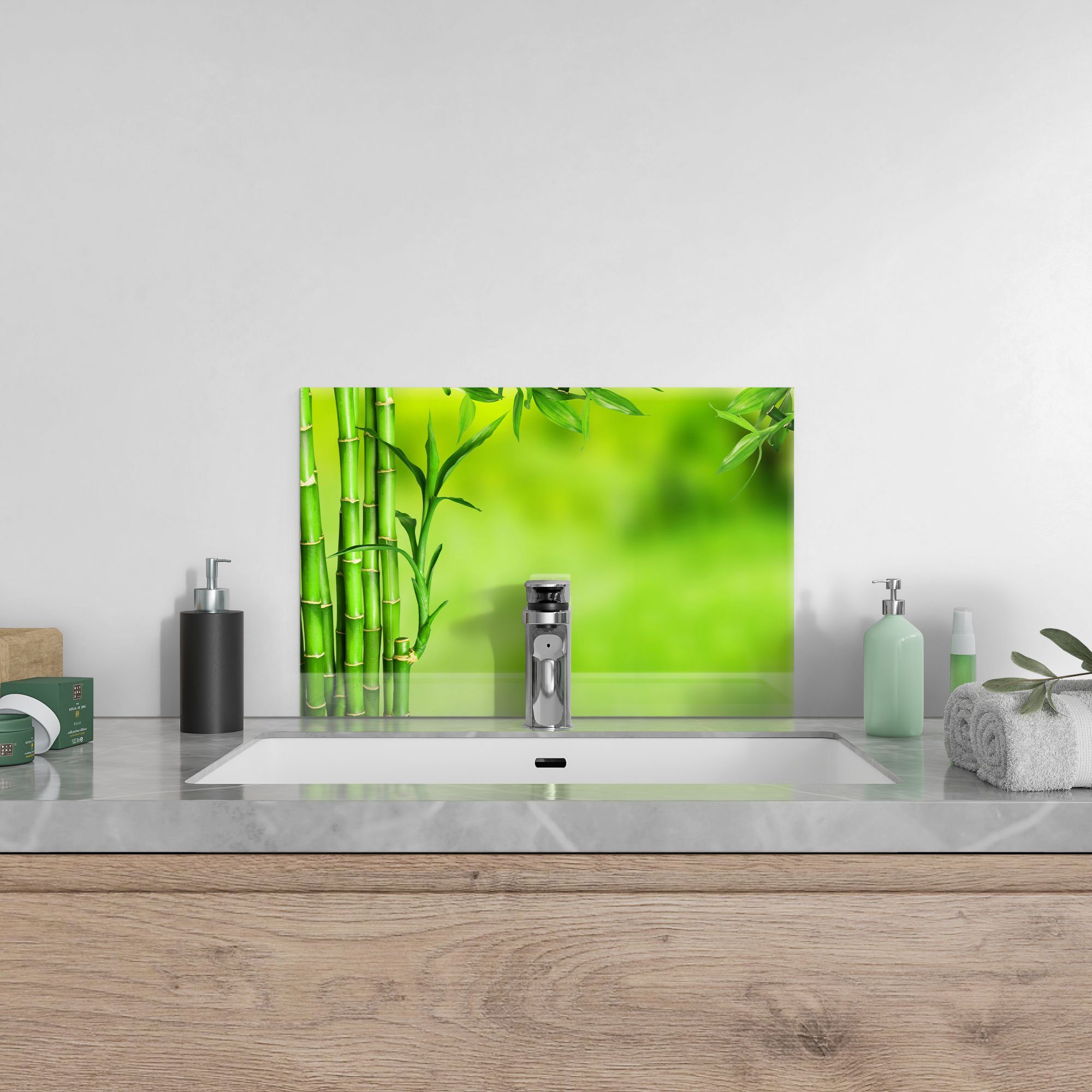Spritzschutz DEQORI Badrückwand Küchenrückwand Bambushalme', Herdblende Glas 'Grüne