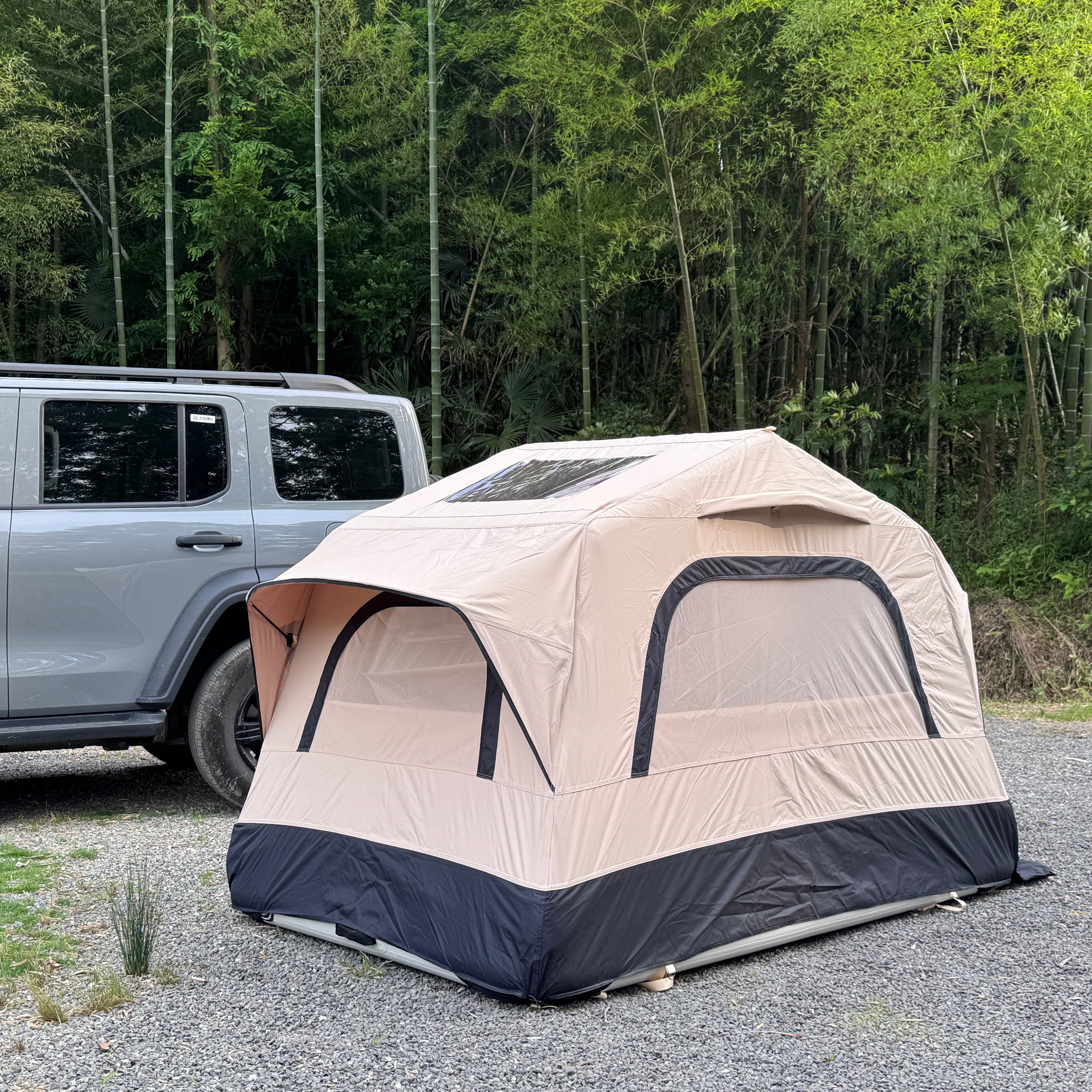 CHICFURN aufblasbares Zelt Aufblasbares Campingzelt mit Handpumpe, Personen: 3 (Packung, 1 tlg., aufblasbares Zelt), Beige und Schwarz