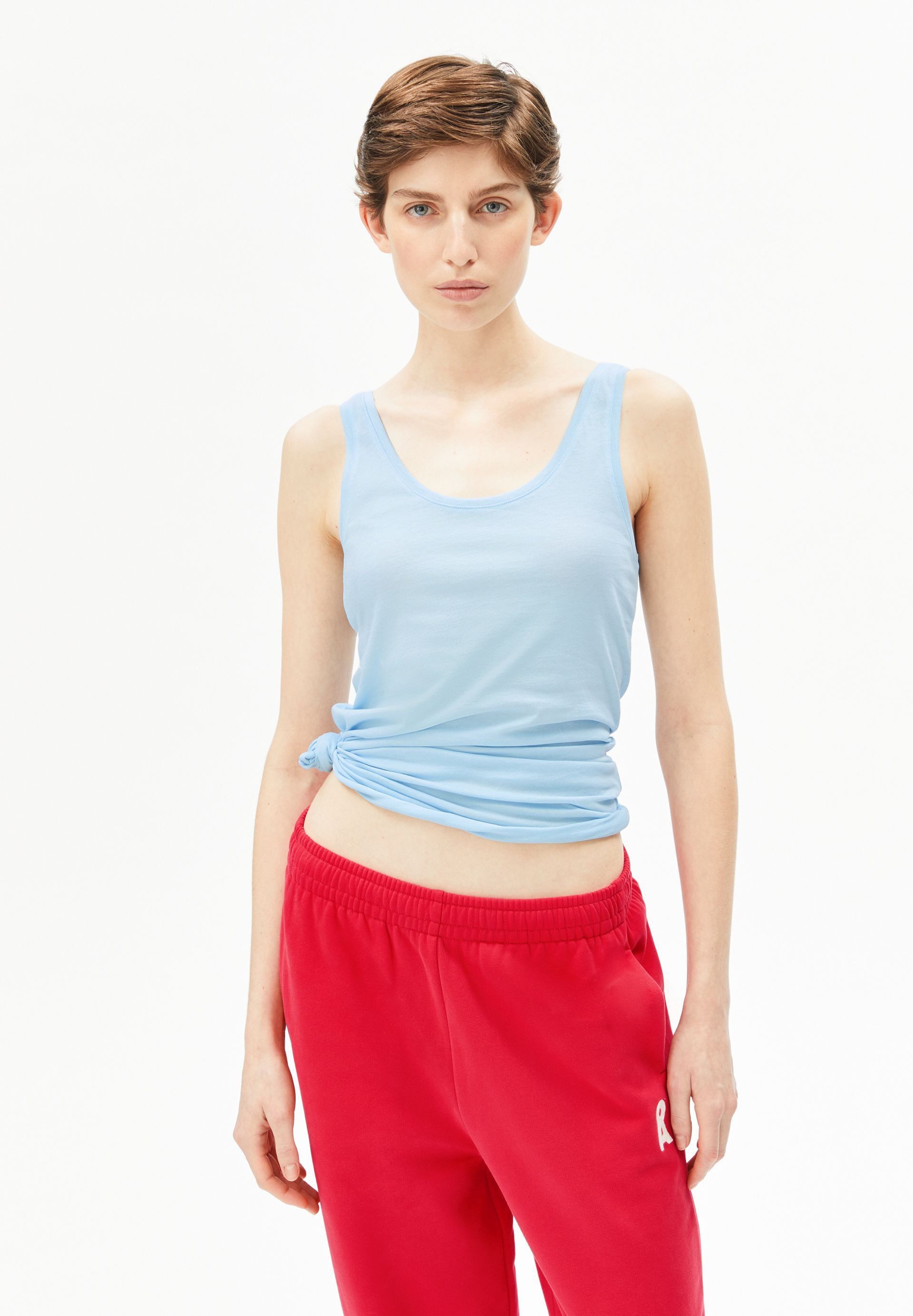 Armedangels Shirttop SINGLE JERSEY Top aus Bio-Baumwolle (Slim Fit) Tiefer Rundhalsausschnitt