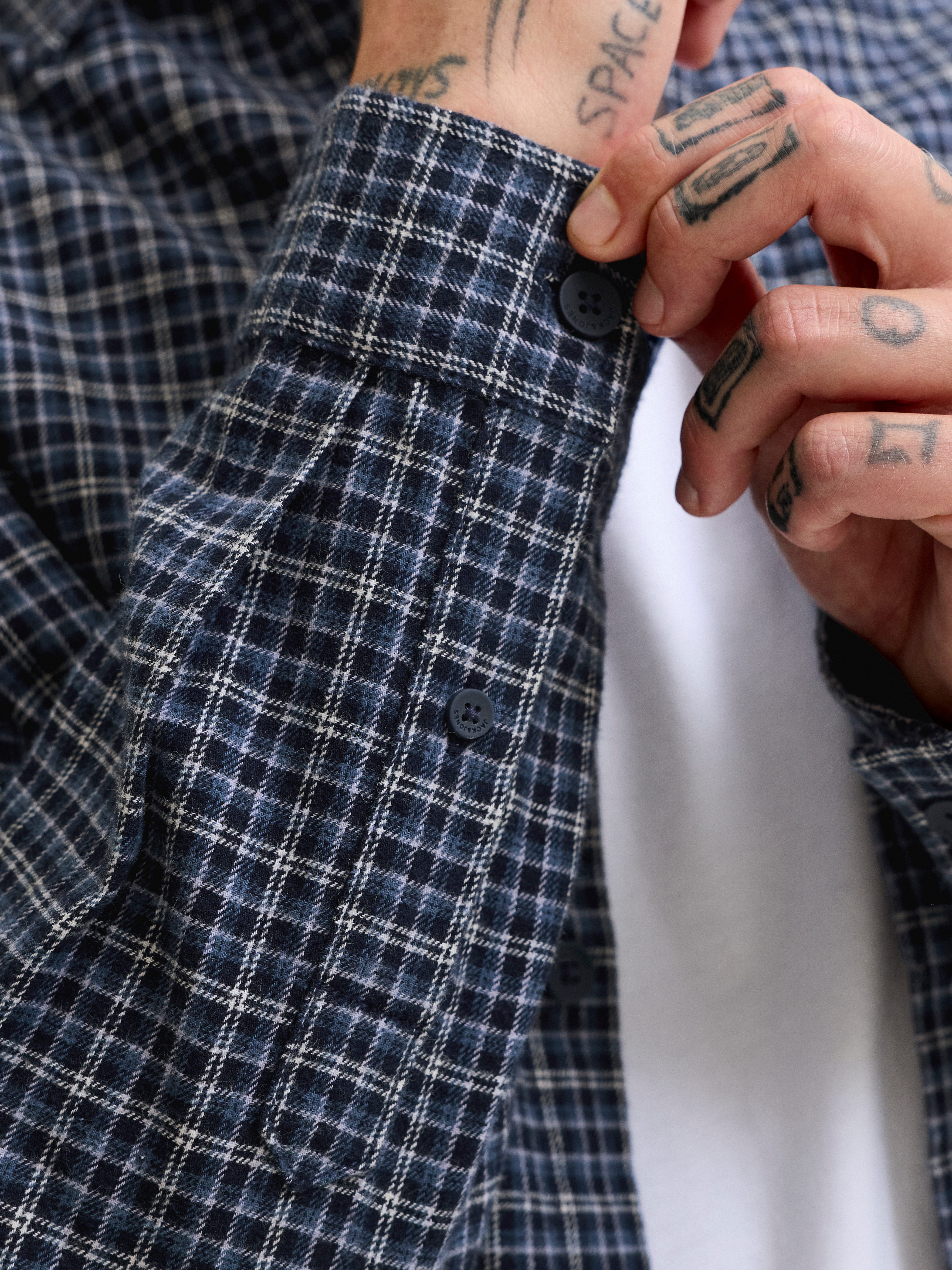 Jack & Jones PlusSize Langarmhemd JJCARTER CHECK SHIRT LS SN PLS Baumwolle, relaxed fit – Bild 3 von 5