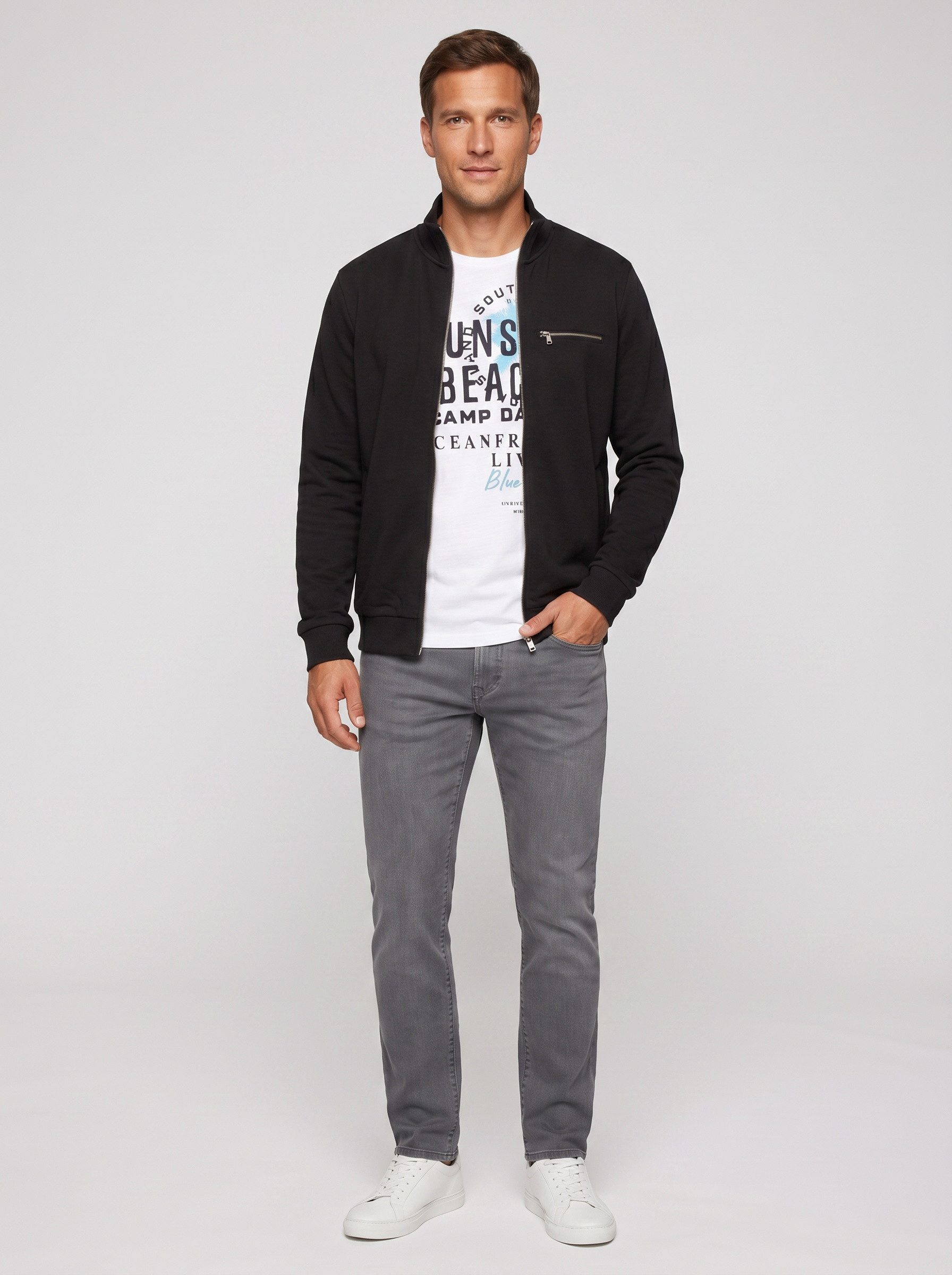 Zum Outfit 12