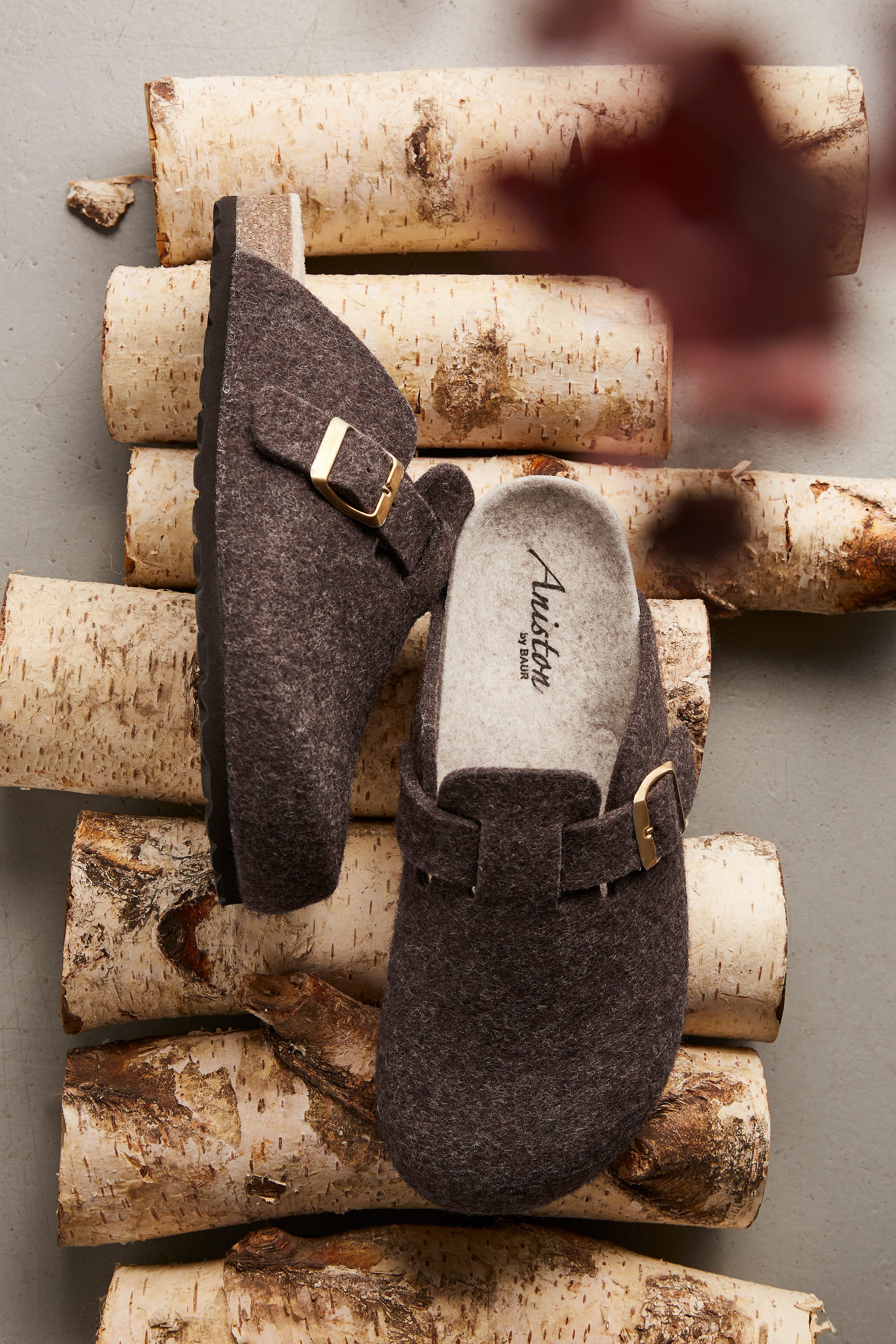 Aniston SHOES Clog, Hausschuh, Homeslipper mit verstellbarem Riemchen - NEU günstig online kaufen