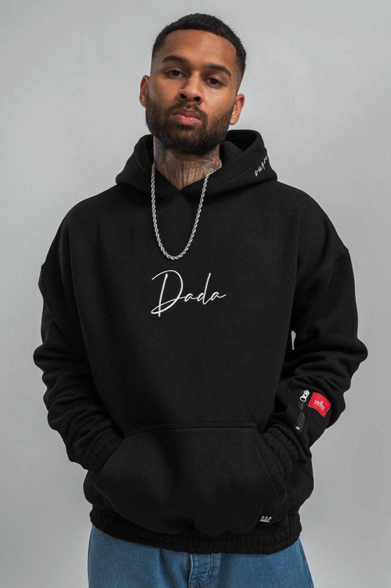 DADA Supreme Hoodie Oversized Fit mit Stickerei und Reißverschlusstasche Ne günstig online kaufen
