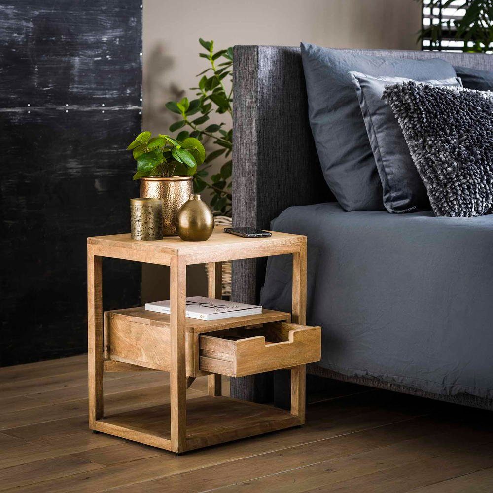 in Möbel Schublade RINGO-Living Massivholz Iolani mit Beistelltisch Natur-hell, Nachttisch