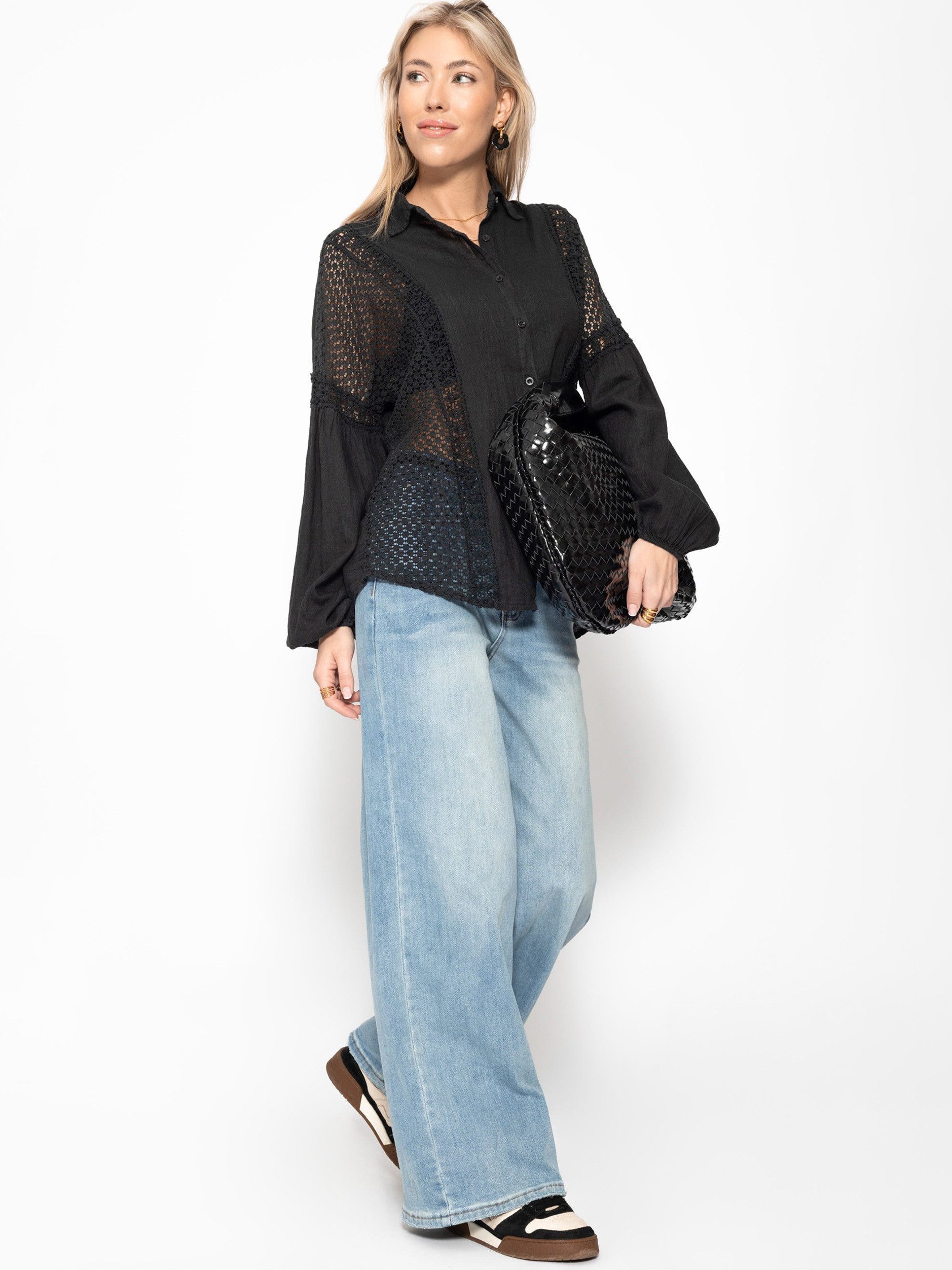 SASSYCLASSY Langarmbluse Leinen Bluse Damen mit Spitzeneinsätzen Oversize Blusenhemd Elegant mit Spitze und V-Ausschnitt Schwarz Weiß