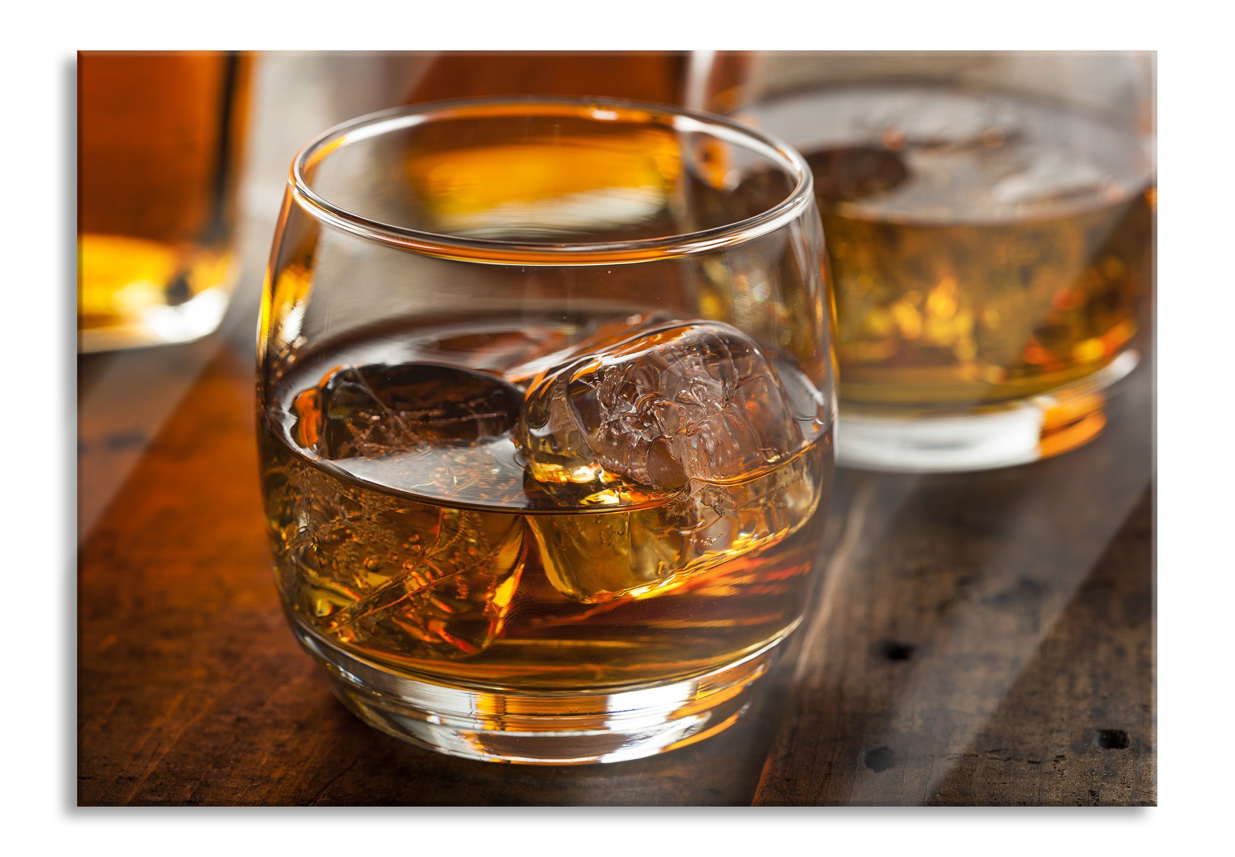 Glasbild Goldgelber Whiskey