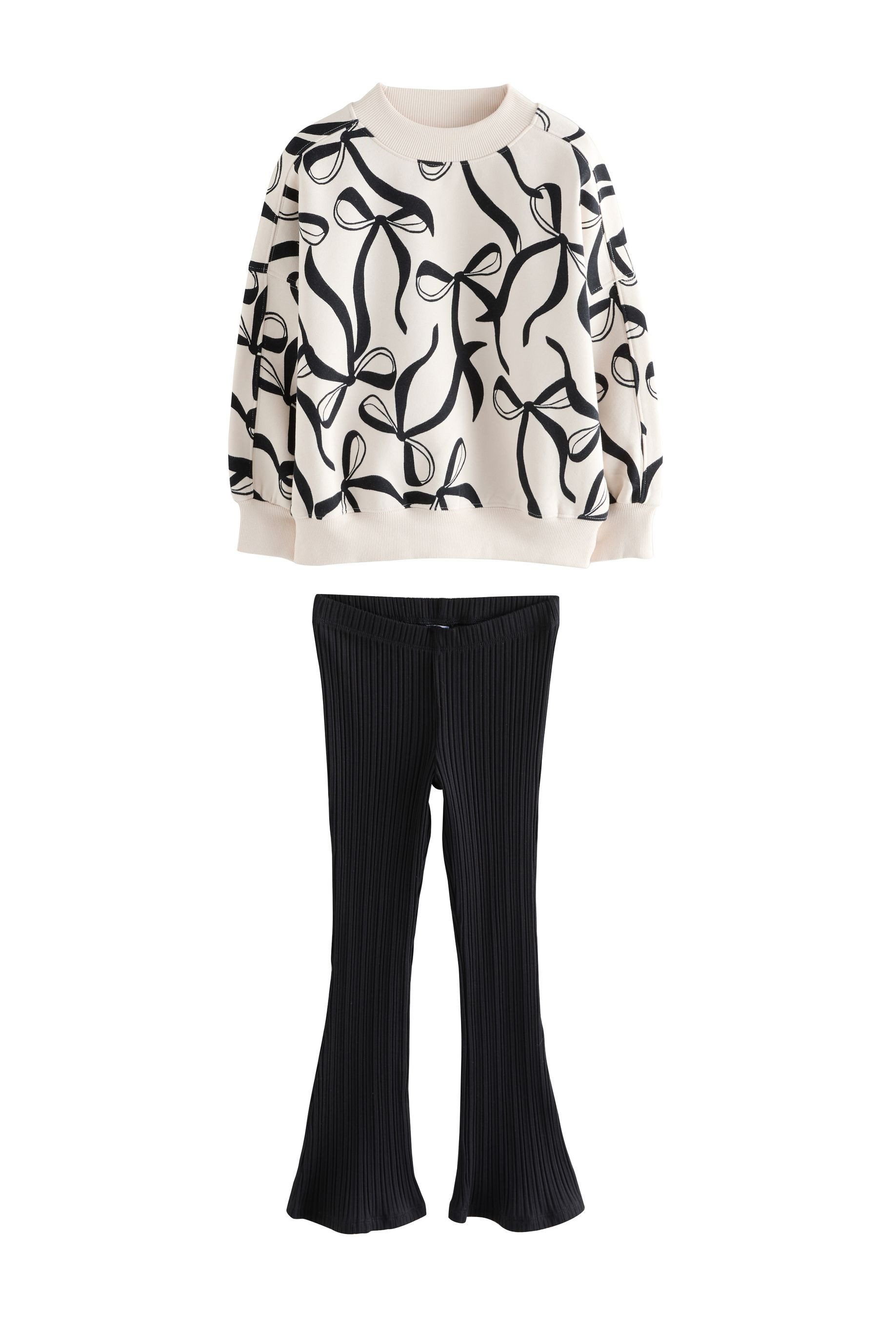 Top & Leggings Sweatshirt und gerippte Schlaghose im Set