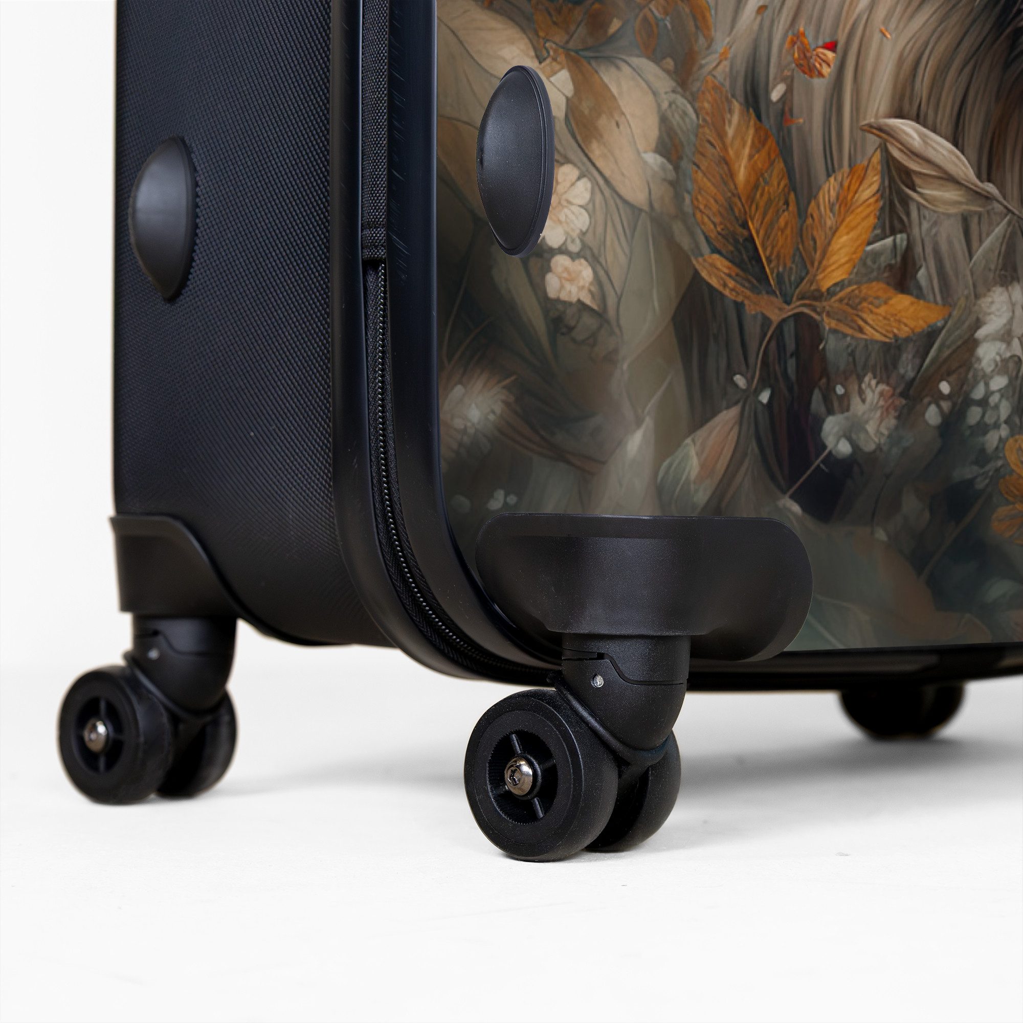 NoBoringSuitcases.com© Hartschalen-Trolley Löwe - Wildtiere - günstig online kaufen