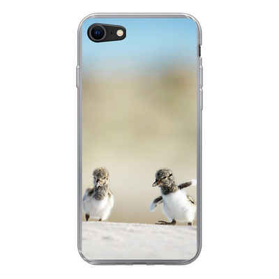MuchoWow Handyhülle Junge - Sand - Vögel, Handyhülle Apple iPhone 8, Smartphone-Bumper, Print, Handy Schutzhülle