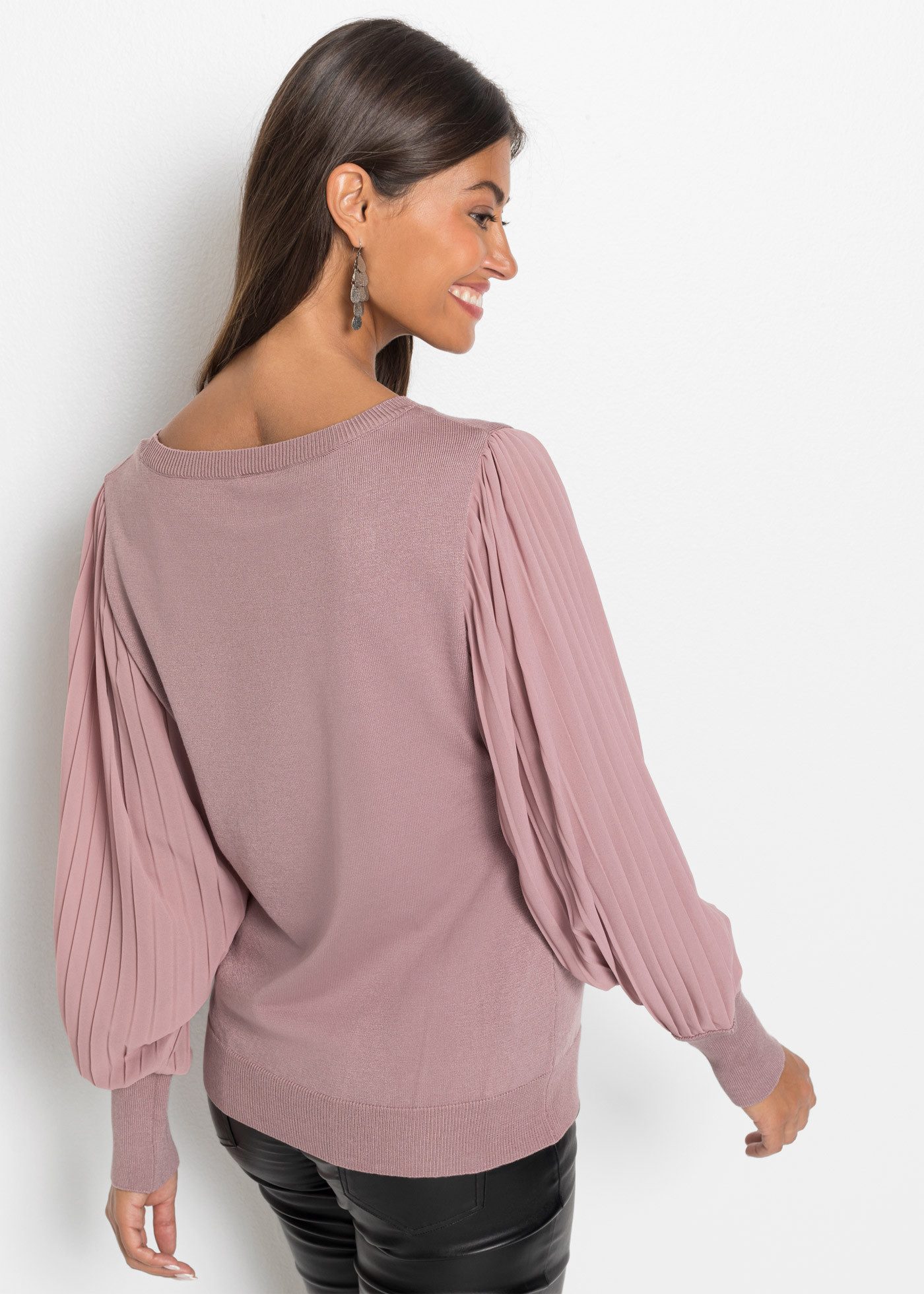 bonprix Strickpullover im tollen Viskose-Mix, mit weiten, extravaganten Plisseeärmeln, bequem