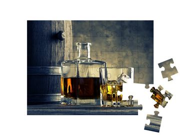 puzzleYOU Puzzle Glaskaraffe und Whiskeyfass, 48 Puzzleteile, puzzleYOU-Kollektionen Whisky