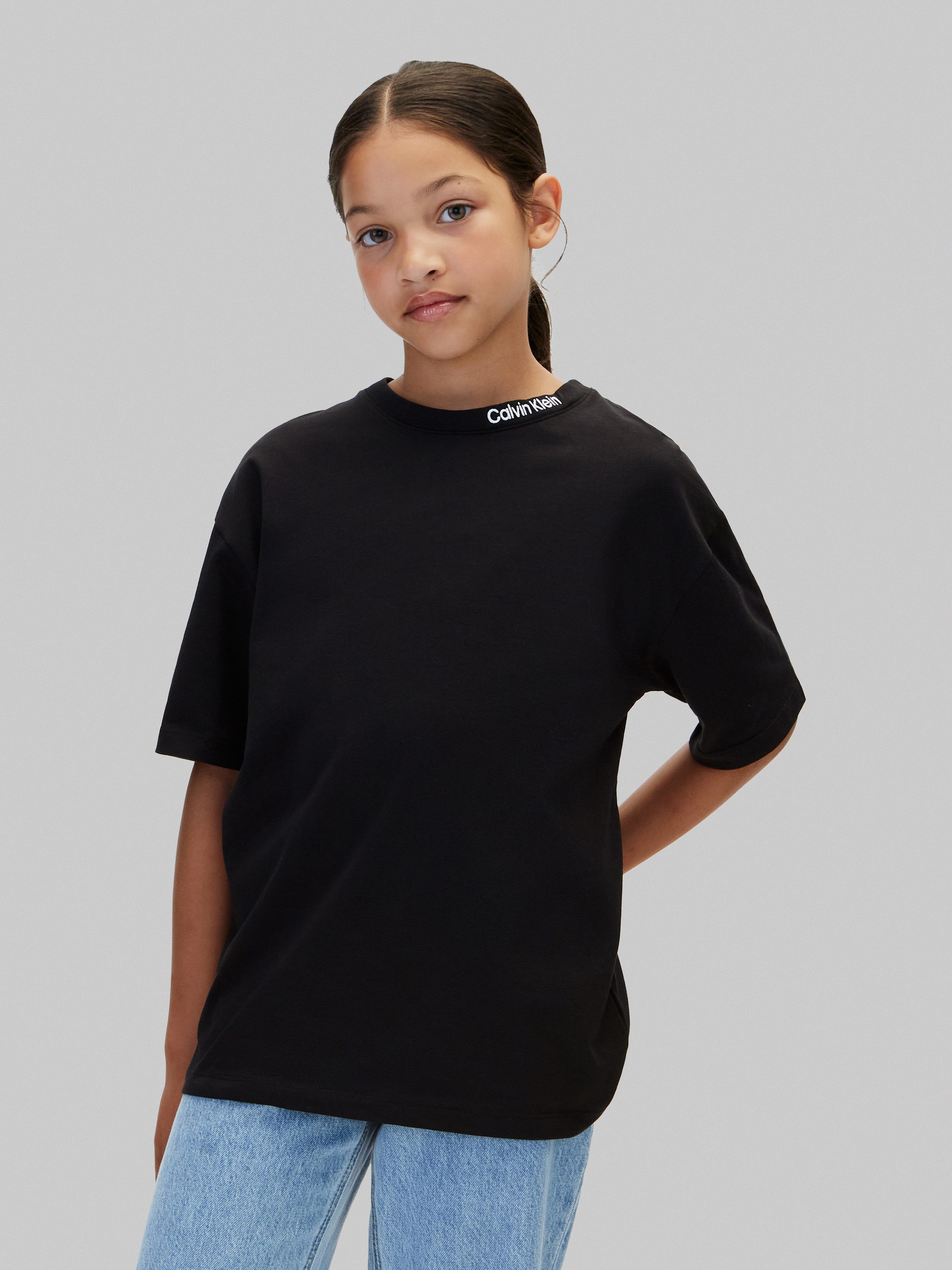 Calvin Klein Jeans T-Shirt Reine Baumwolle, Regular Fit, Logoschriftzug am Ausschnitt