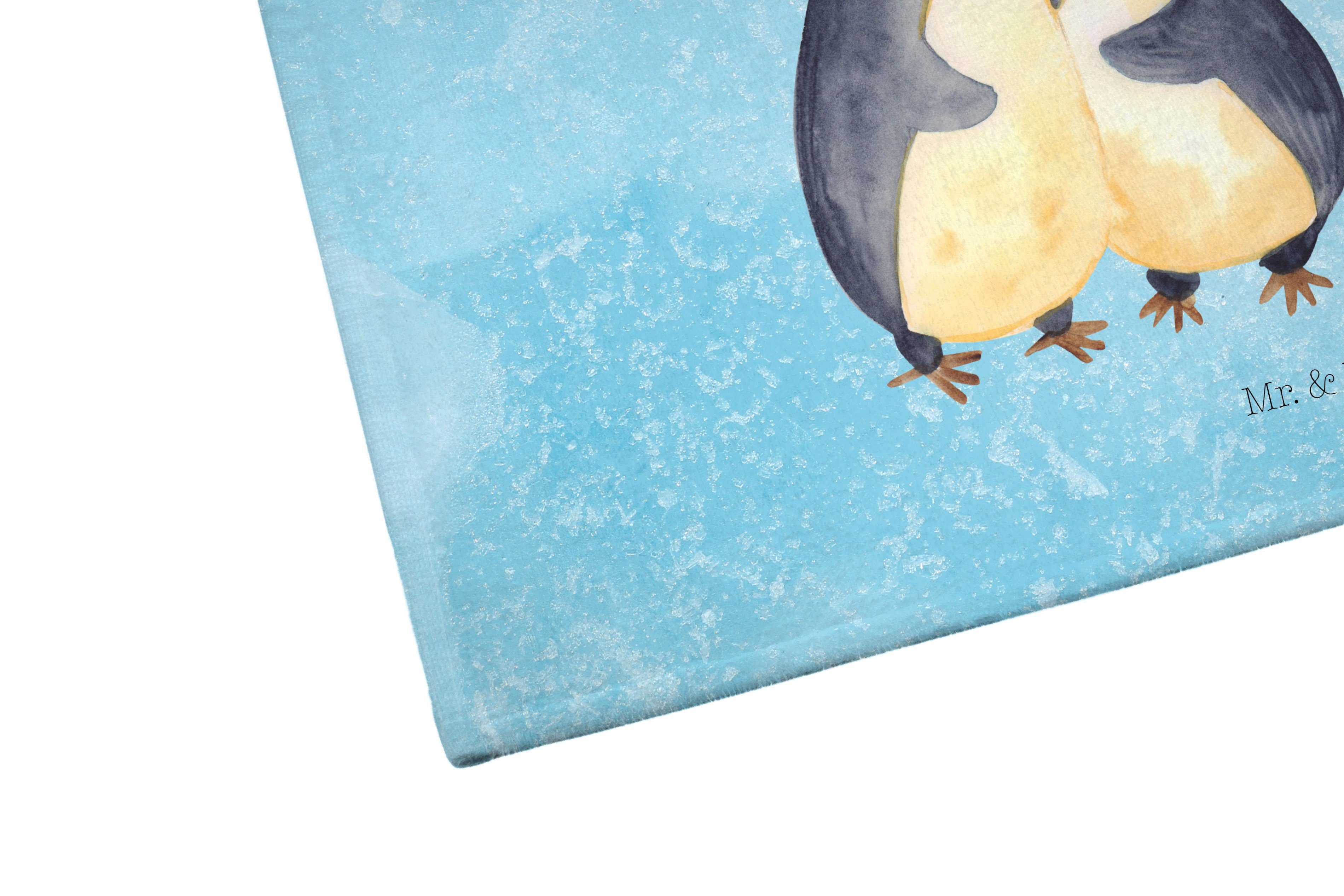 Mr. & Mrs. Hochzeitsgesch, Pinguin Eisblau Geschenk, - Sport Handtuch, Panda umarmend - (1-St) Handtuch