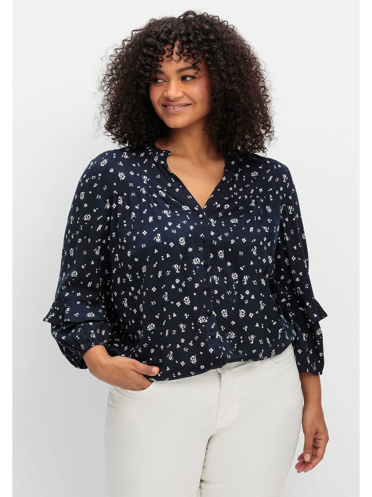 sheego by Joe Browns Druckbluse Große Größen mit floralem Druck und Rüschendetails