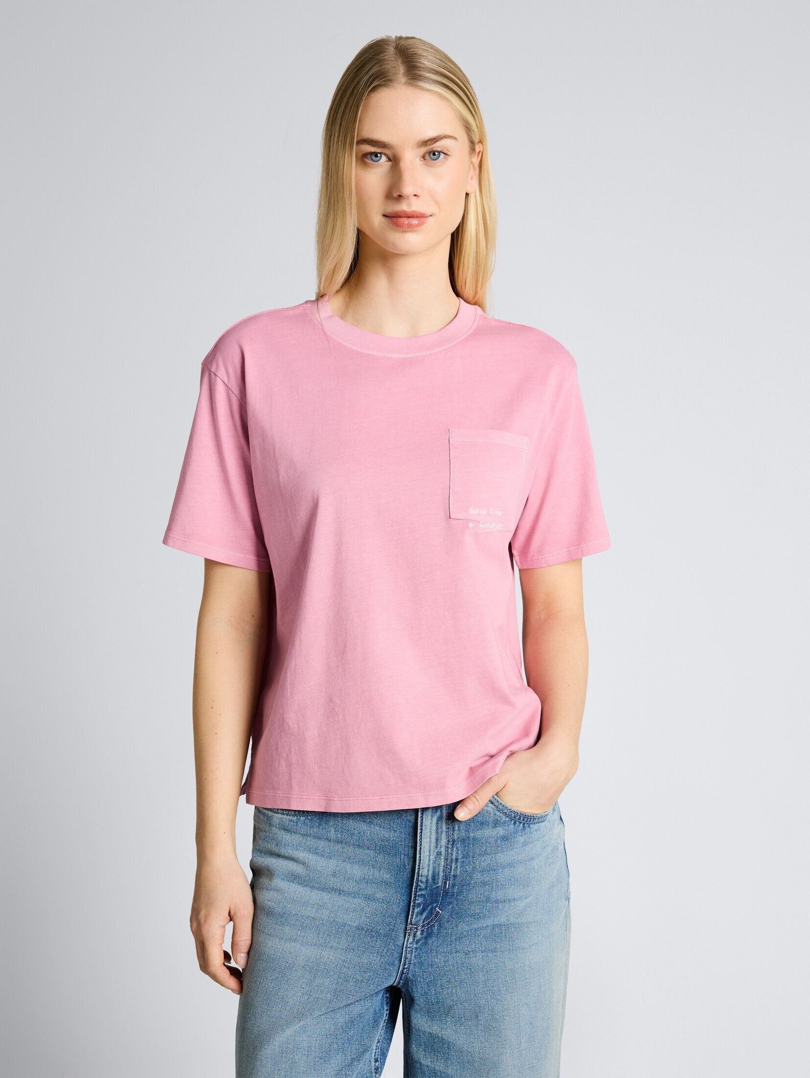 TOM TAILOR Denim T-Shirt T-Shirt Boxy Fit T-Shirt mit Brusttasche günstig online kaufen