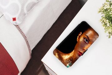 MuchoWow Handyhülle Make-up - Gold - Frau - Luxus - Glitzer - Kunst, Handyhülle Telefonhülle Apple iPhone XR